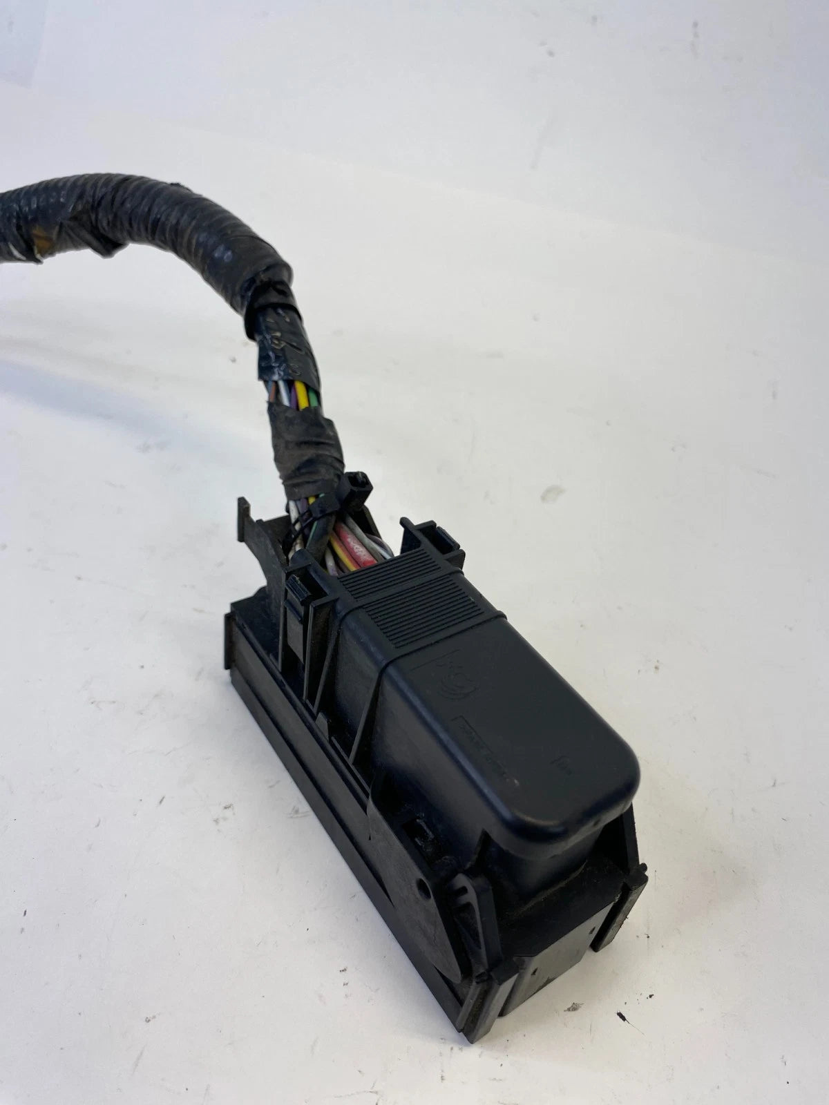 2009-2012 FORD ESCAPE ABS ANTI-LOCK BRAKE PUMP WIRING HARNESS CONNECTOR OEM