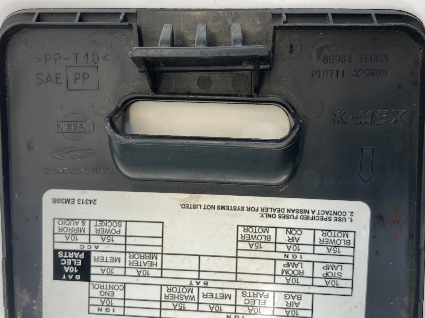 2009-2014 NISSAN MURANO FUSE BOX LID DOOR PANEL COVER TRIM P10711-A29R00 OEM