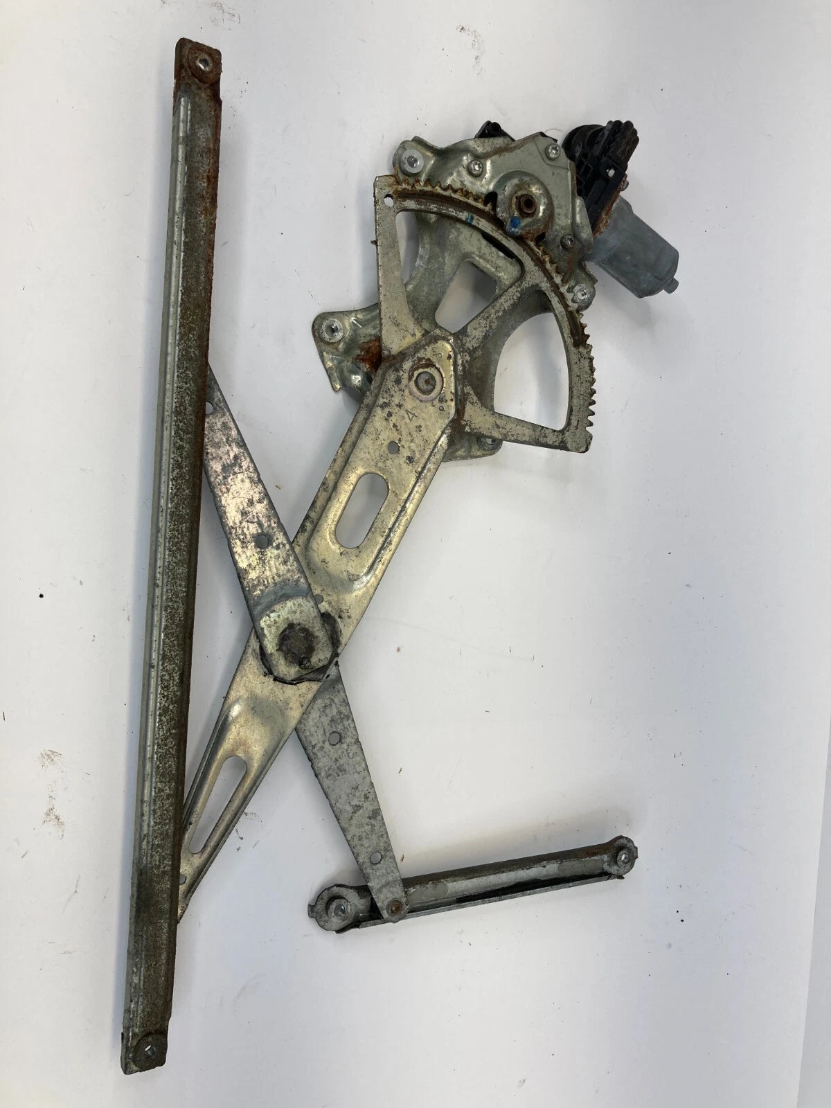 2006-2008 LEXUS IS250 IS350 FRONT LEFT DOOR POWER WINDOW MOTOR 85720-58010 OEM