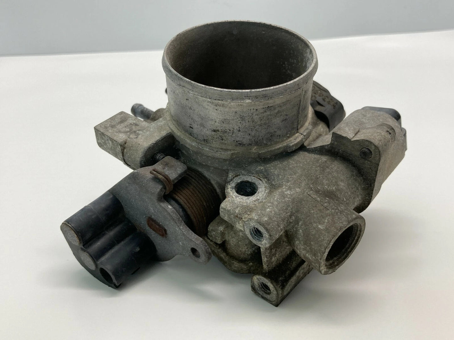 1993 CHRYSLER IMPERIAL NEW YORKER DODGE DYNASTY 6 CYLINDER THROTTLE BODY OEM