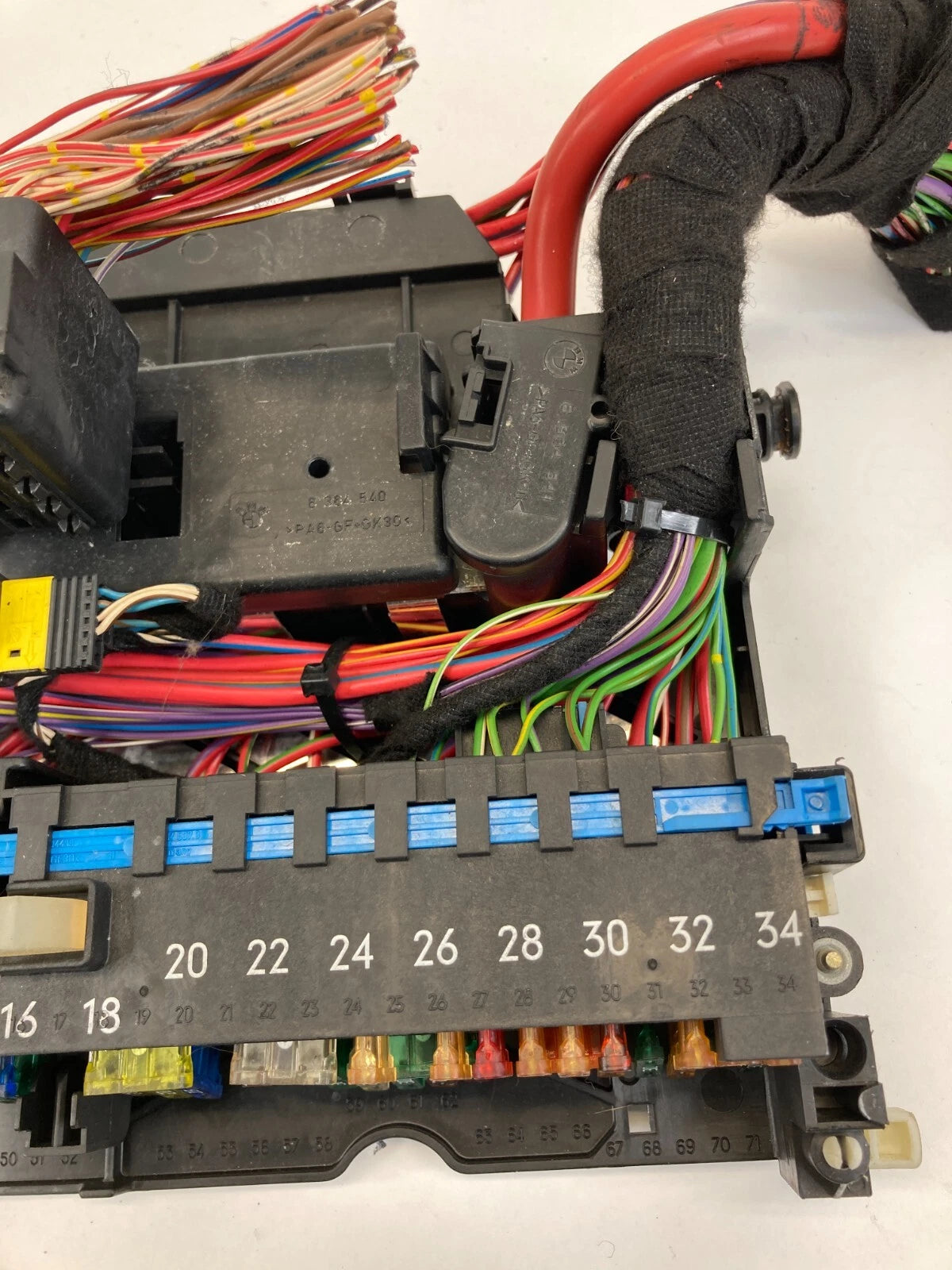 04-10 BMW X3 2.5L INTERIOR CABIN DASH FUSE BOX JUNCTION BLOCK MODULE OEM 8364540