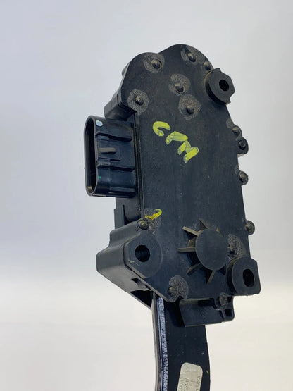 2006-2009 PONTIAC TORRENT GAS ACCELERATOR PEDAL ASSEMBLY 3.4L OEM 15222244
