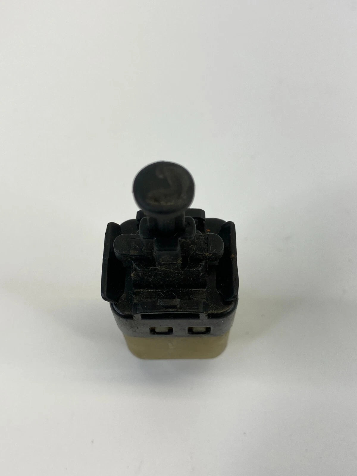 2004-2011 CHEVROLET AVEO 07-11 AVEO5 BRAKE LIGHT STOP LAMP CONTROL SWITCH OEM