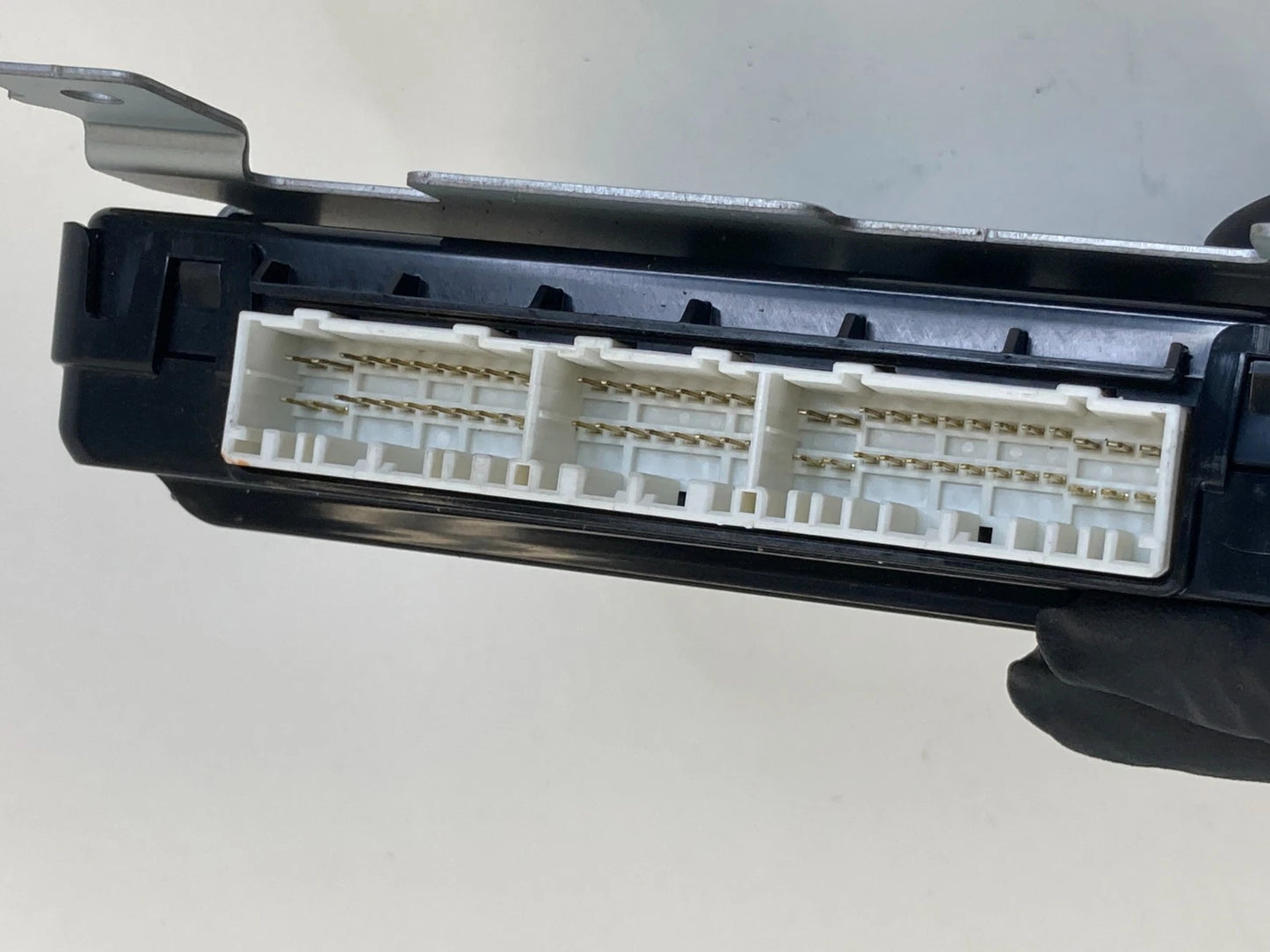 2014 2015 KIA OPTIMA THEFT LOCKING KEYLESS ENTRY CONTROL MODULE 95480-2T500 OEM