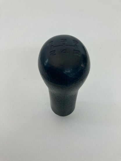 2004 04 SUZUKI VITARA 5-SPEED MANUAL TRANSMISSION GEAR SHIFTER KNOB SHIFT HANDLE