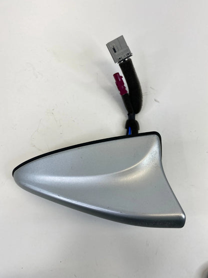 2013-2016 HYUNDAI SANTA FE SPORT ROOF MOUNTED RADIO SHARK FIN ANTENNA OEM