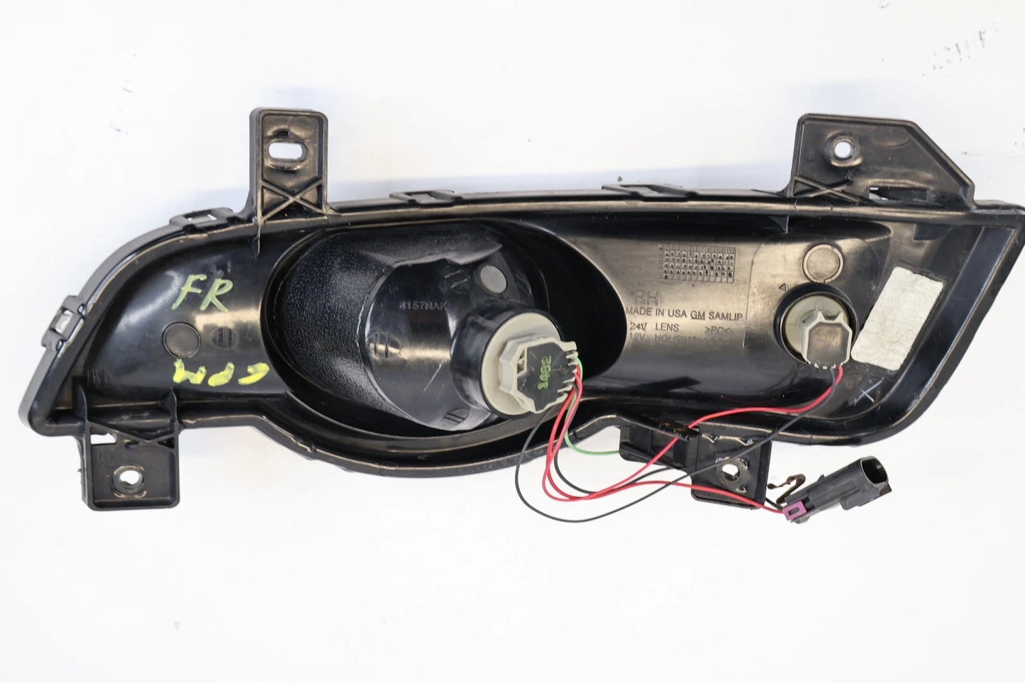 2009-2012 CHEVROLET TRAVERSE FRONT RIGHT BUMPER TURN SIGNAL PARKING LIGHT OEM