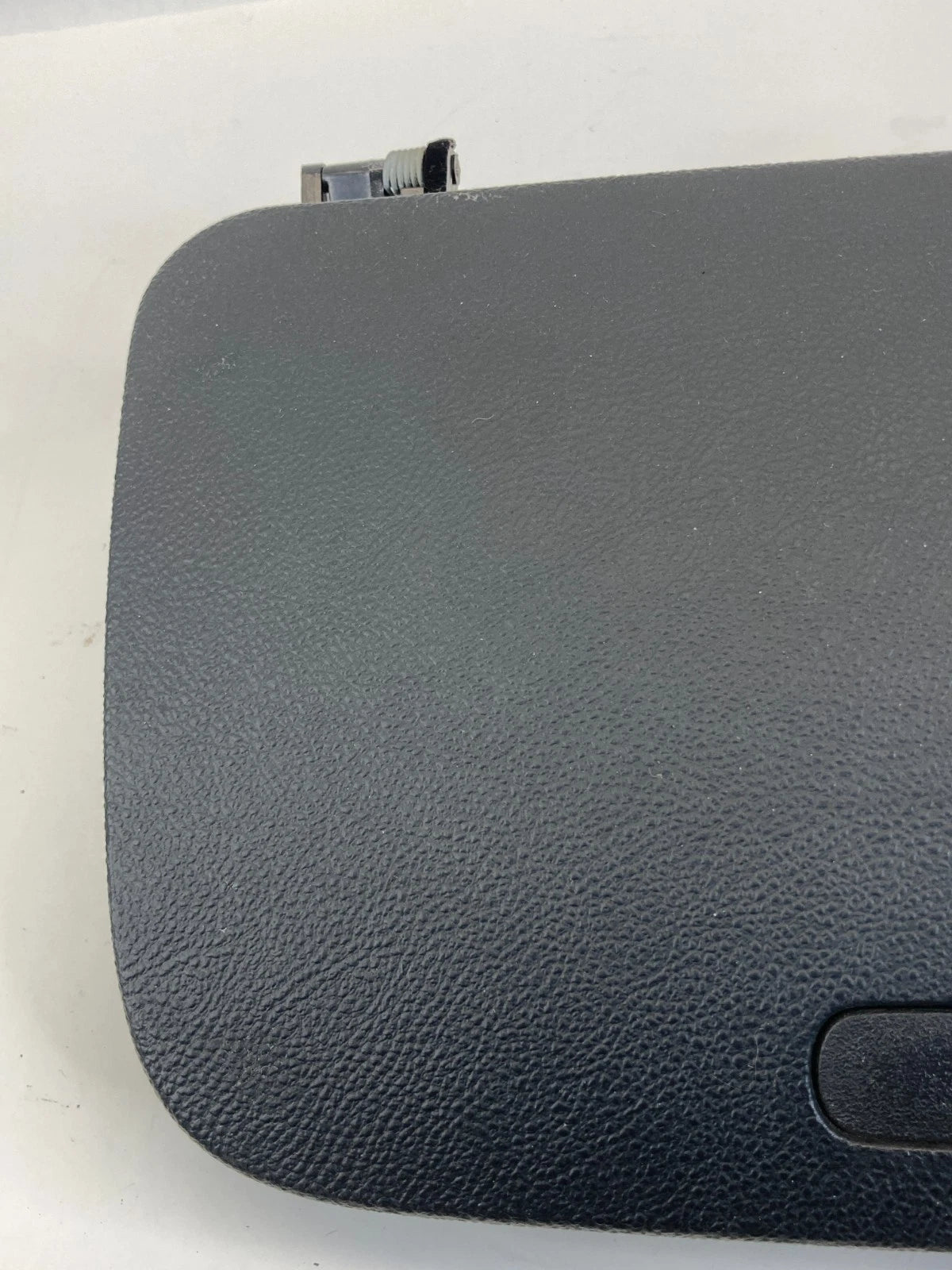 07-11 CHEVROLET HHR CENTER UPPER DASH STORAGE CUBBY COMPARTMENT EBONY 15846500