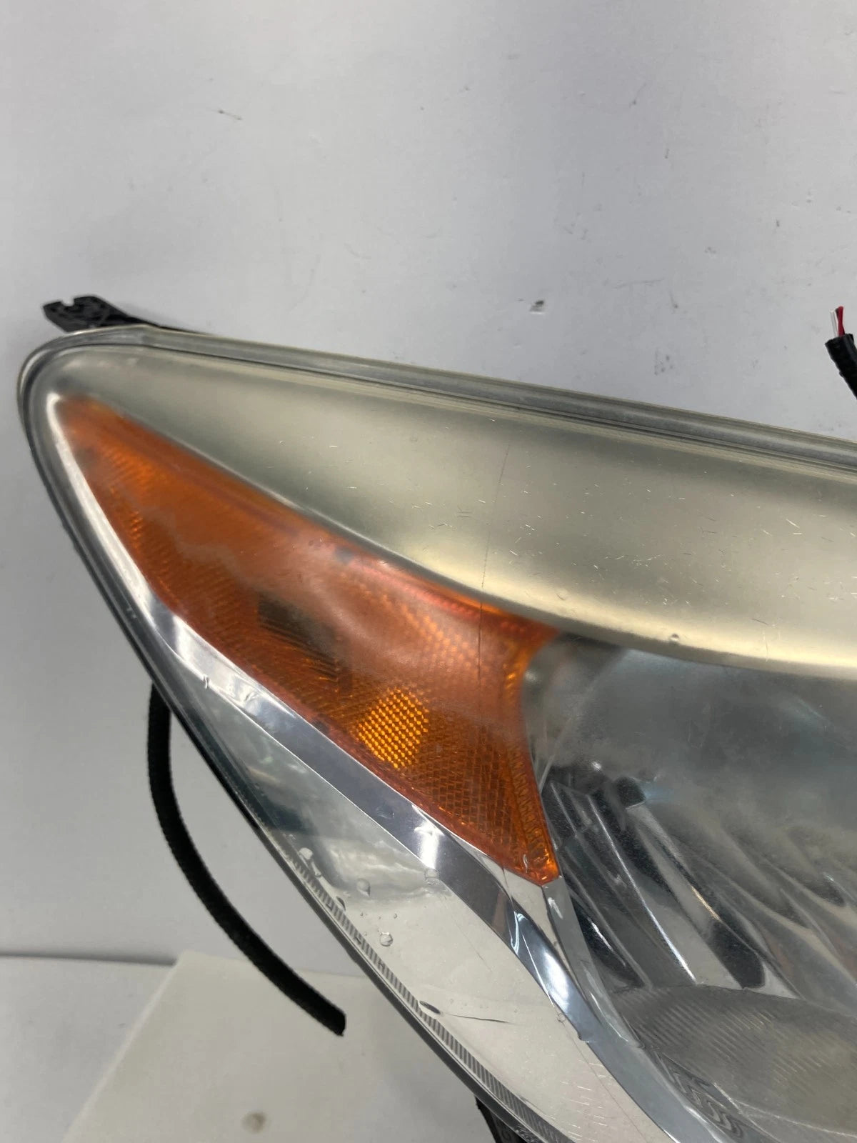 14-16 Nissan Versa Note Front Right Passenger Headlight Headlamp 26010-3WC0A OEM