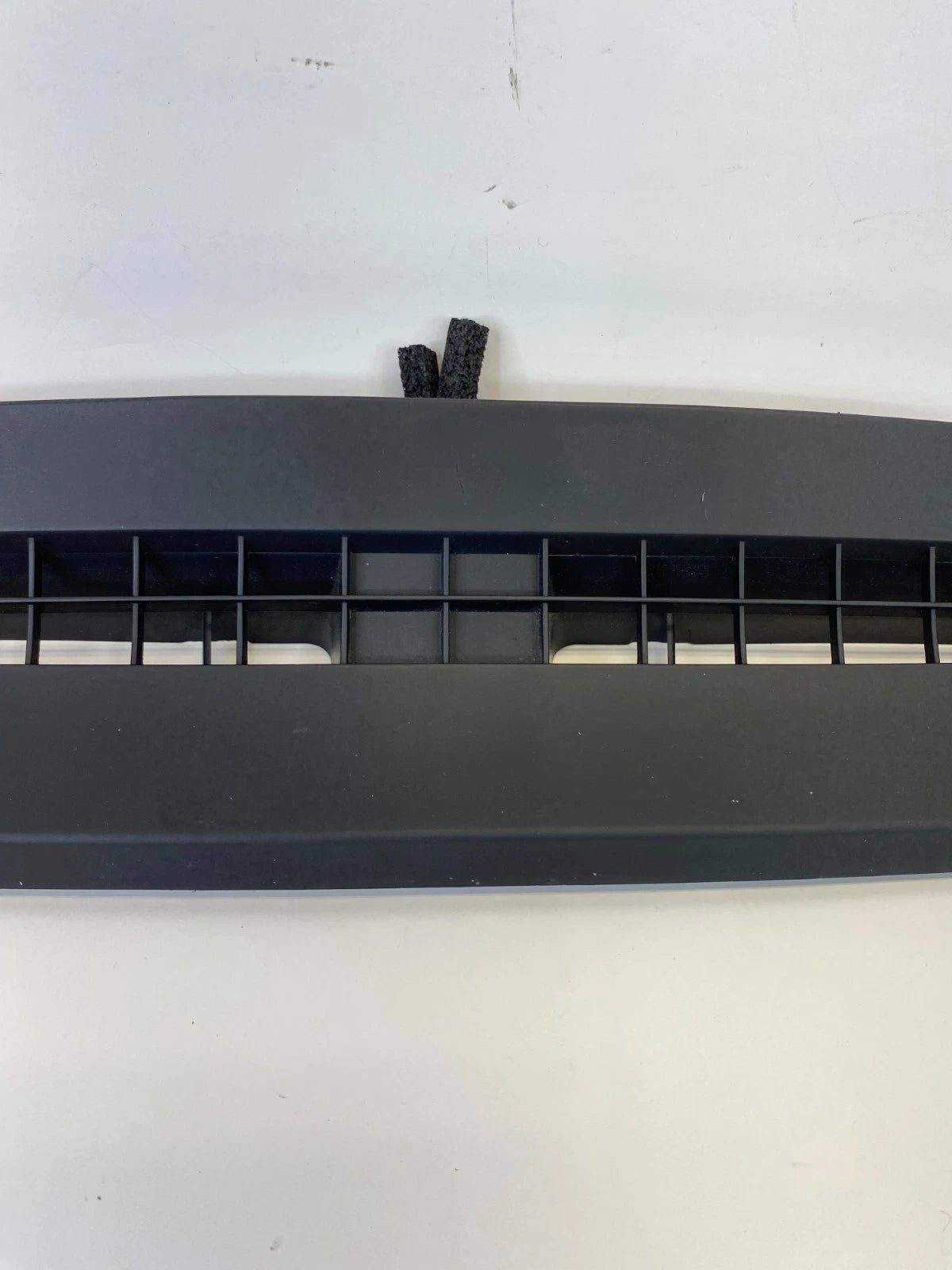 2013-2019 CADILLAC ATS DASHBOARD UPPER DEFROSTER VENT GRILLE COVER 22936863 OEM