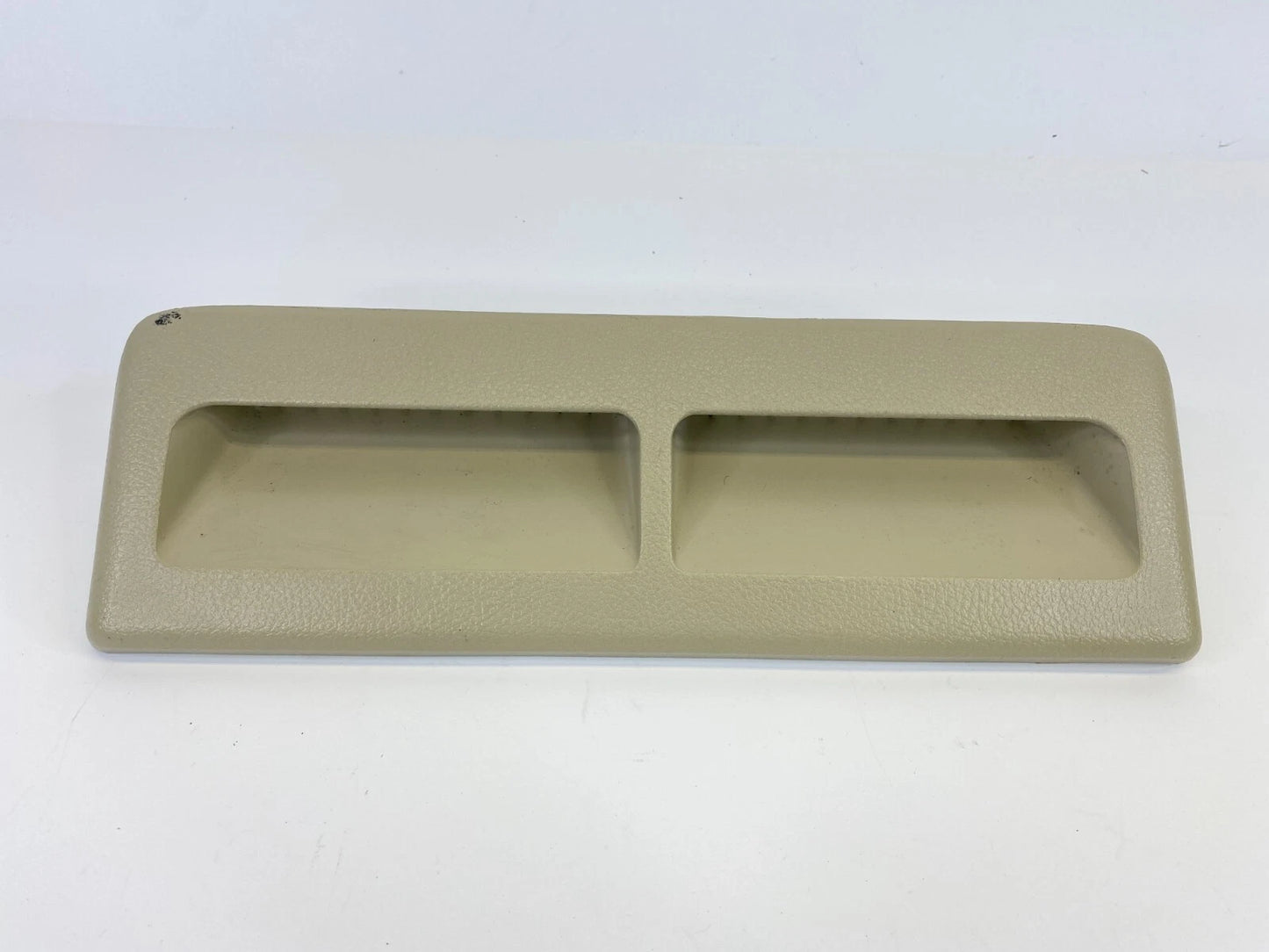 2006-2010 INIFNITI M35 FRONT RIGHT FLOOR VENT TRIM PANEL GRILLE TRIM COVER OEM