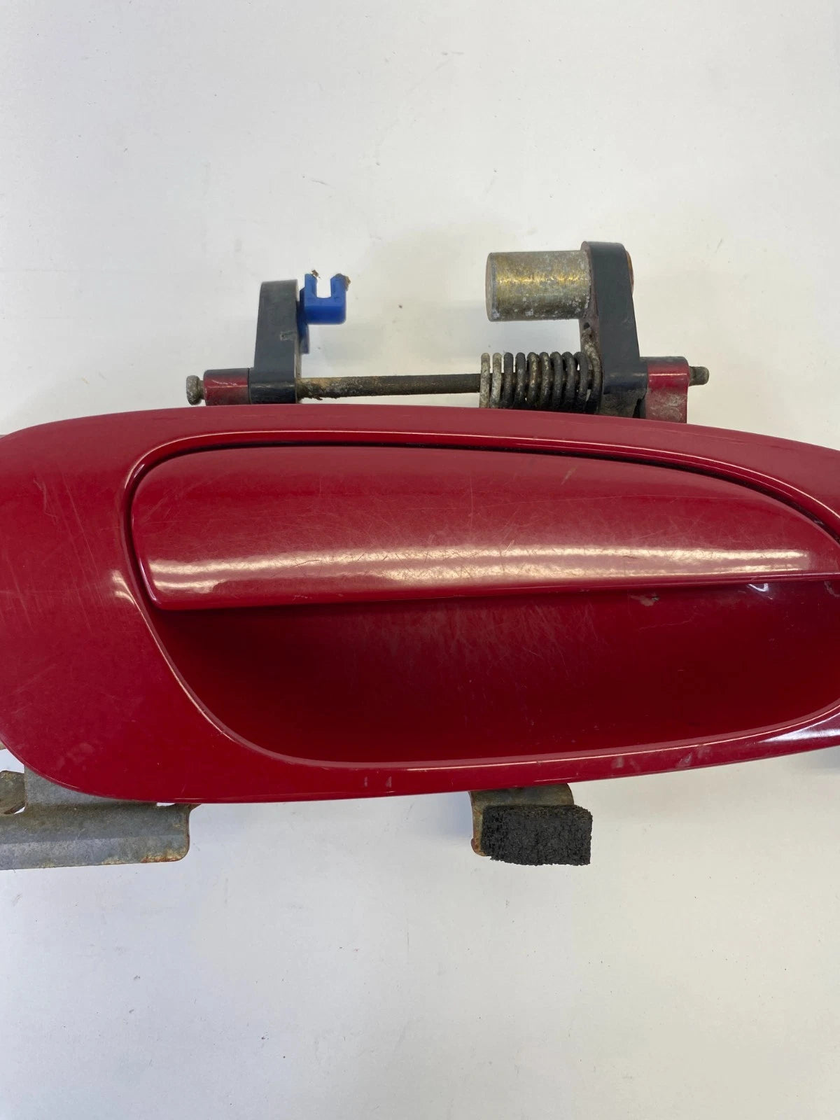 2003-2007 HONDA ACCORD COUPE FRONT RIGHT PASSENGER EXTERIOR DOOR HANDLE RED OEM