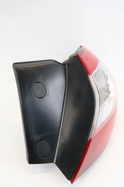 2017-2019 CHEVROLET CRUZE HATCHBACK RIGHT OUTER QUARTER TAILLIGHT LAMP 39124812