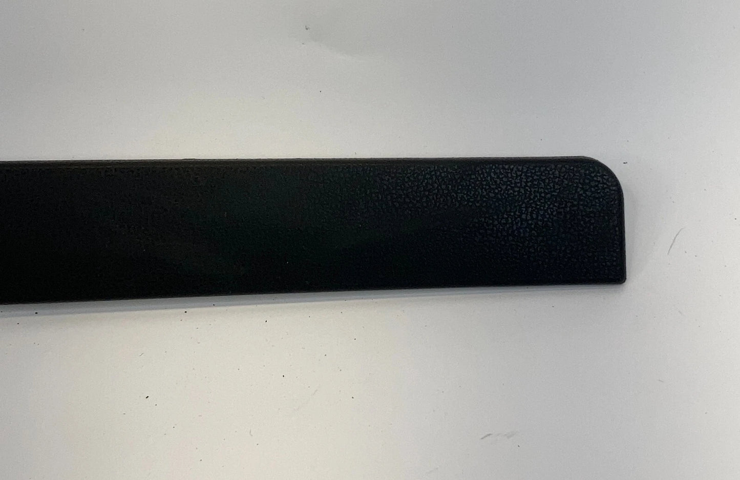 08-13 NISSAN ROGUE FRONT RIGHT SIDE DOOR SILL SCUFF PLATE STEP TRIM 769B0-JM00A
