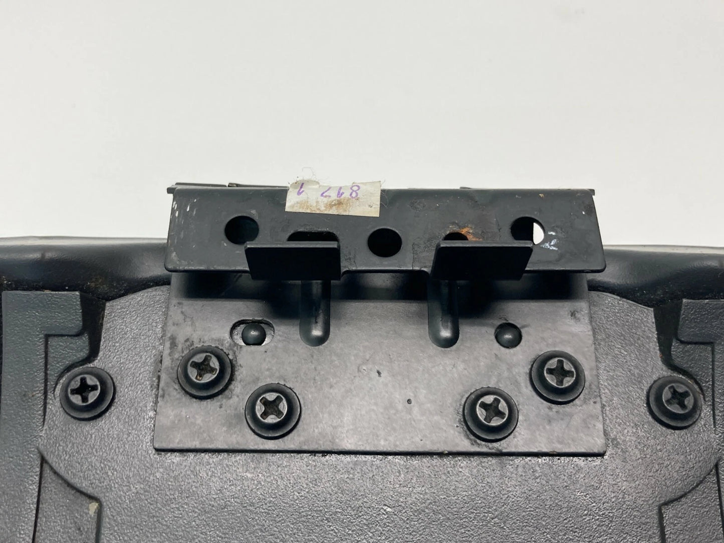2004-2006 CHRYSLER PACIFICA CENTER CONSOLE ARM REST LID TOP COVER OEM