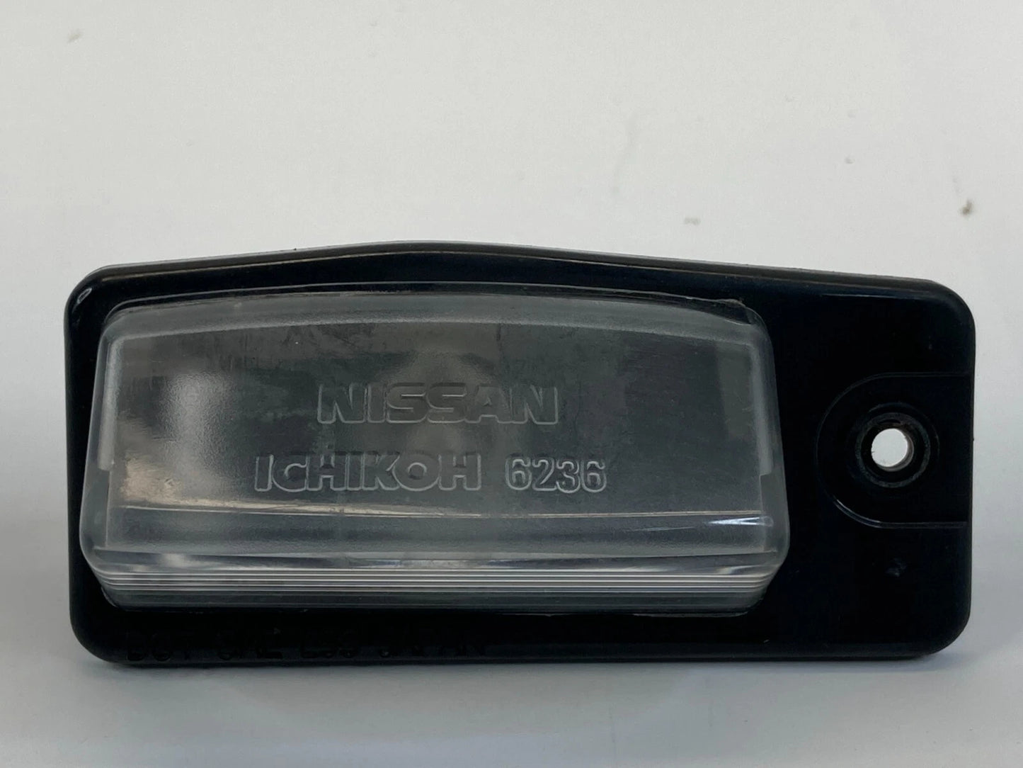 2002-2006 NISSAN ALTIMA SEDAN REAR TRUNK LICENSE LIGHT PLATE LAMP