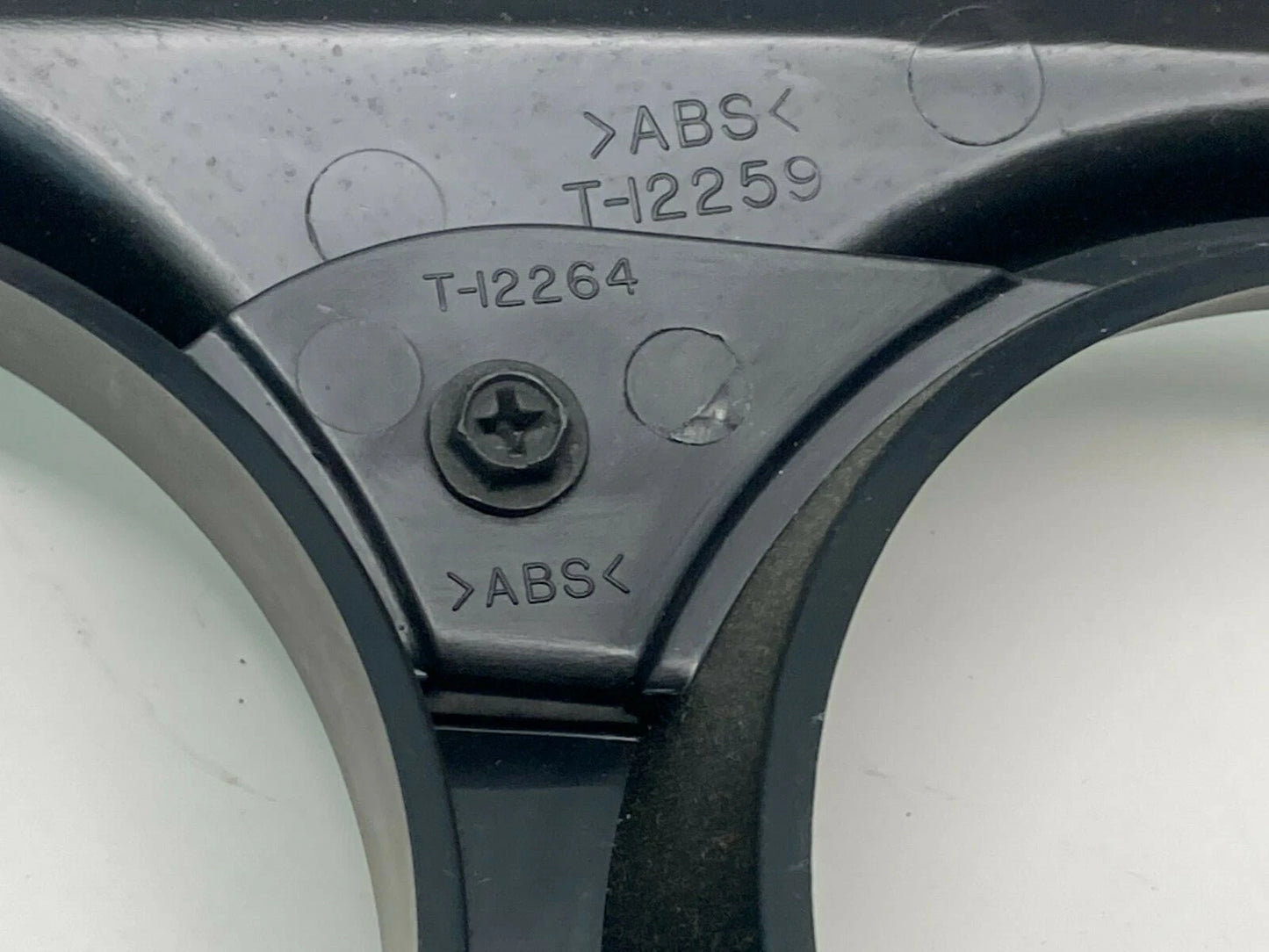 2006-2008 CHRYSLER PT CRUISER DASH CLUSTER SPEEDOMETER BEZEL TRIM SP12633 OEM