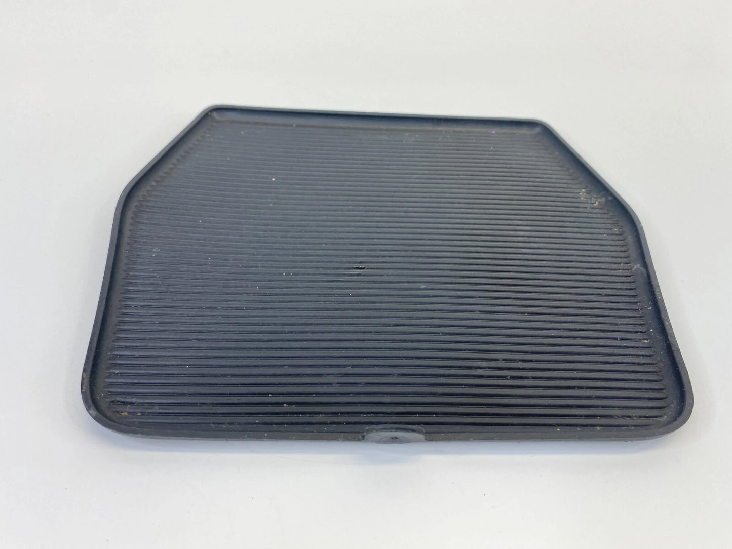 2008-2012 FORD ESCAPE CENTER CONSOLE RUBBER INSERT MAT 8L84-78047A74-A OEM