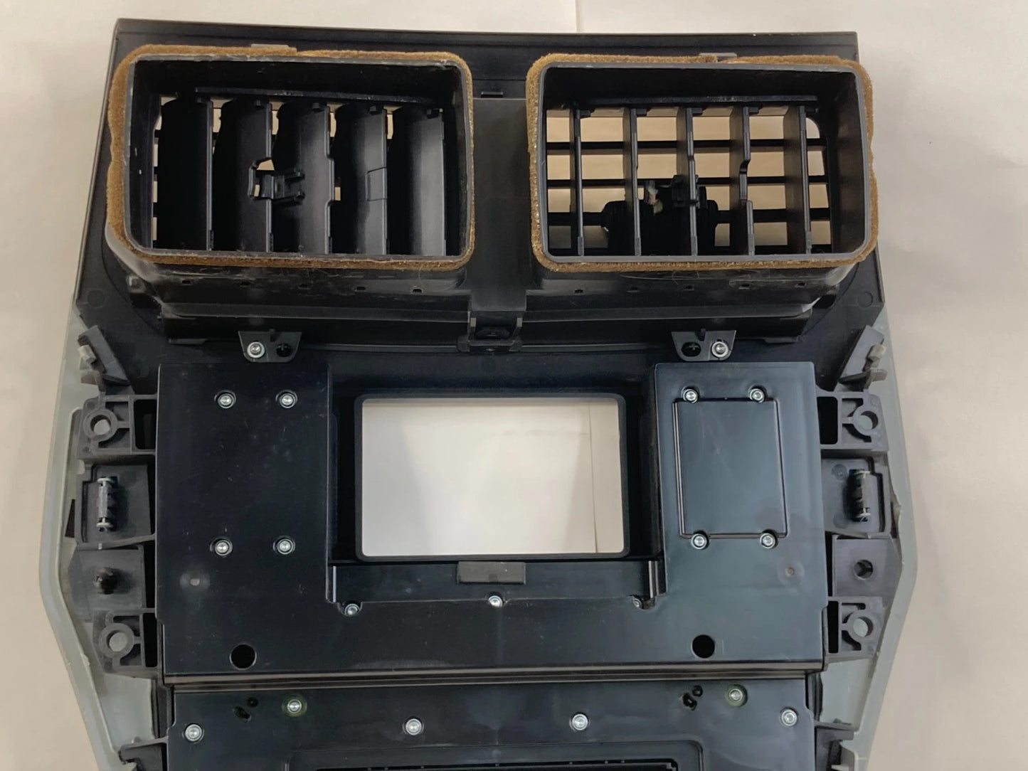 13-15 FORD INTERCEPTOR UTILITY RADIO CLIMATE CONTROL PANEL TRIM EB5T-18A802-DA