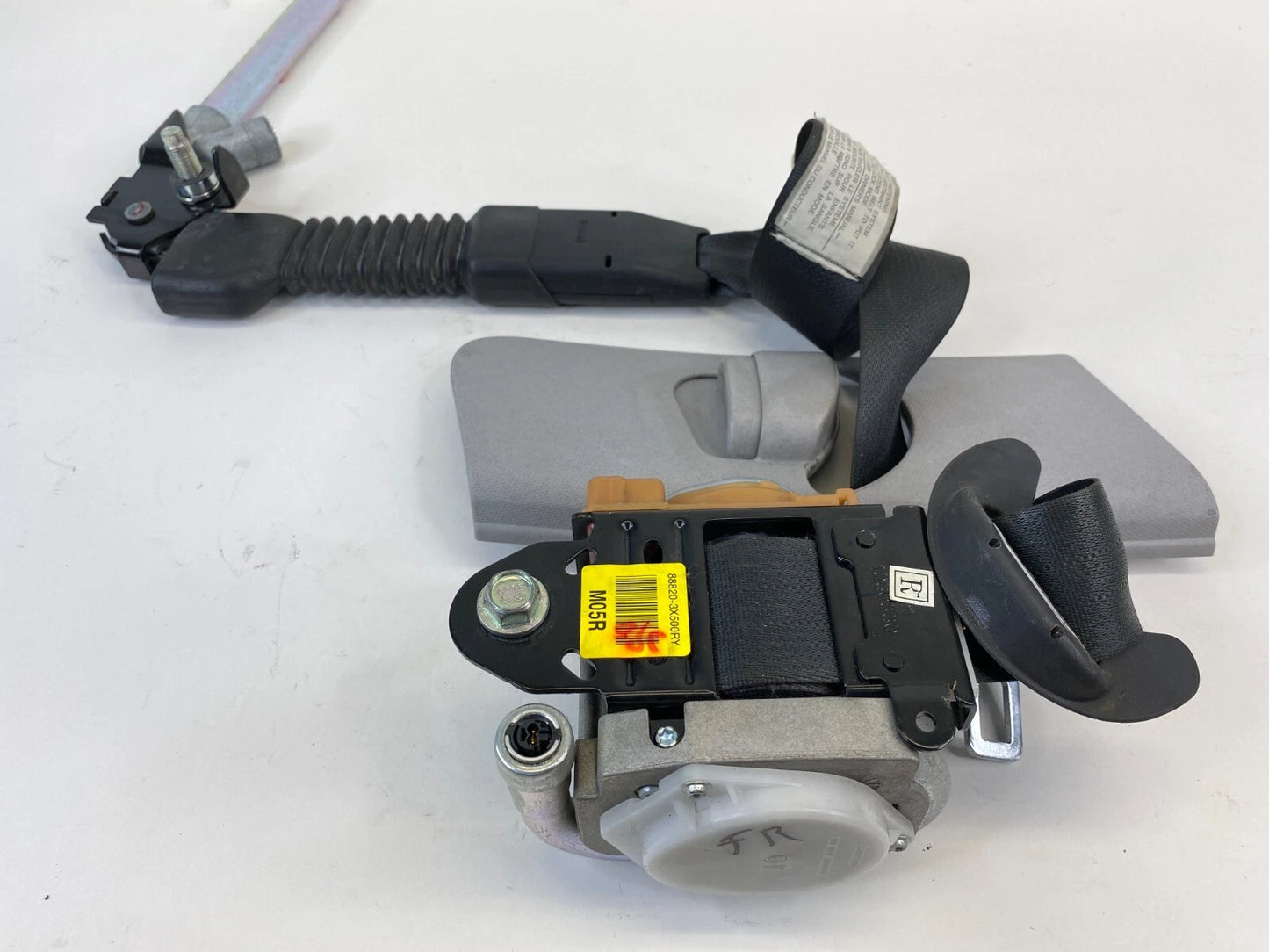 14-16 HYUNDAI ELANTRA SEDAN FRONT RIGHT SEAT BELT RETRACTOR 88820-3X500RY OEM