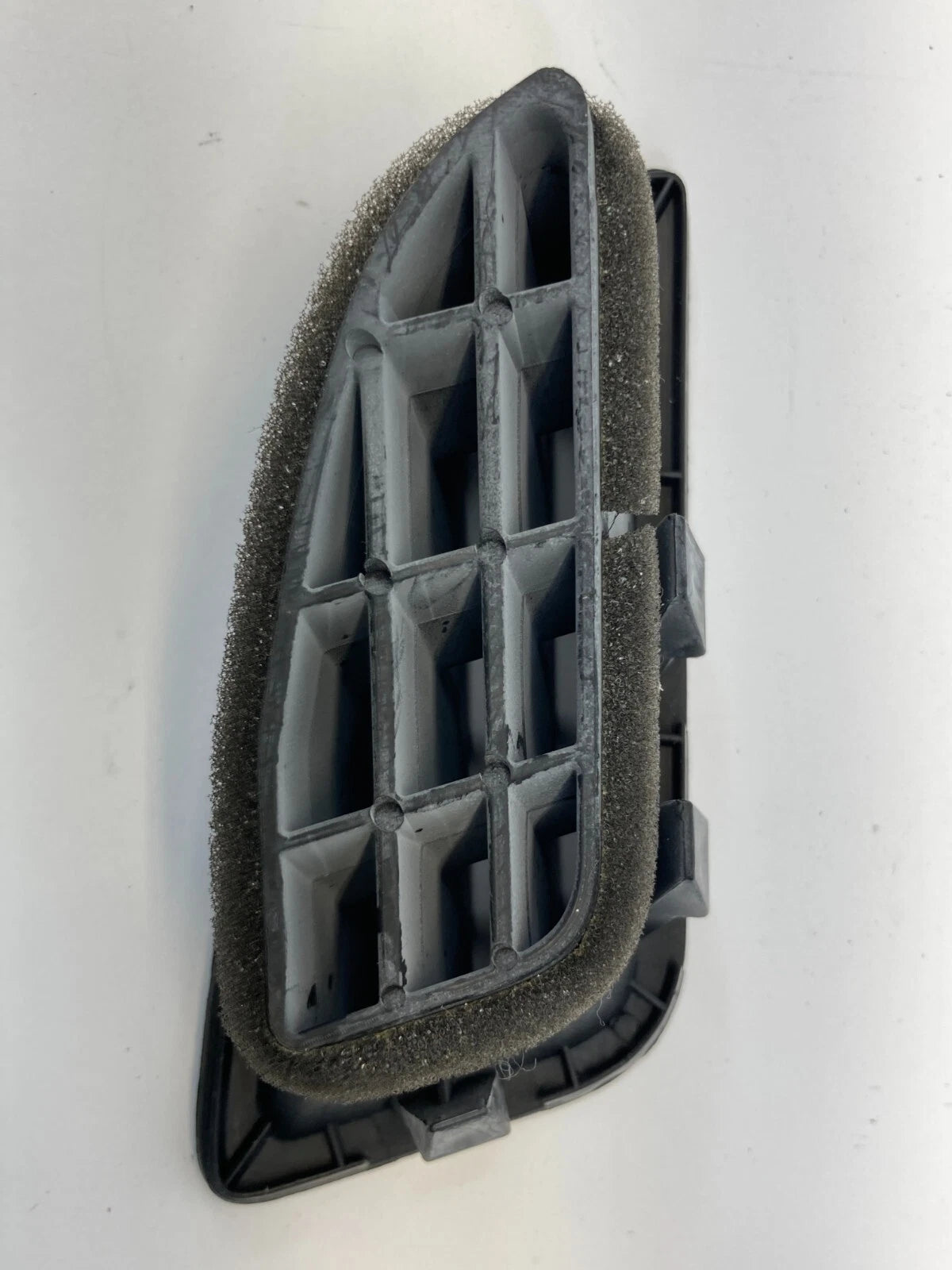 2011-2016 HYUNDAI ELANTRA SEDAN FRONT DASH RIGHT DEFROSTER A/C AIR VENT GRILLE