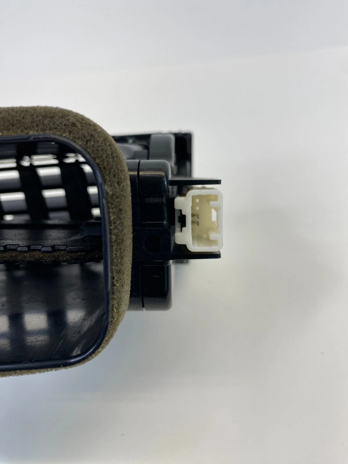 07-11 LEXUS GS350 GS460 DASH FR RIGHT A/C AIR VENT HEATER OUTER GRILL 5567030441