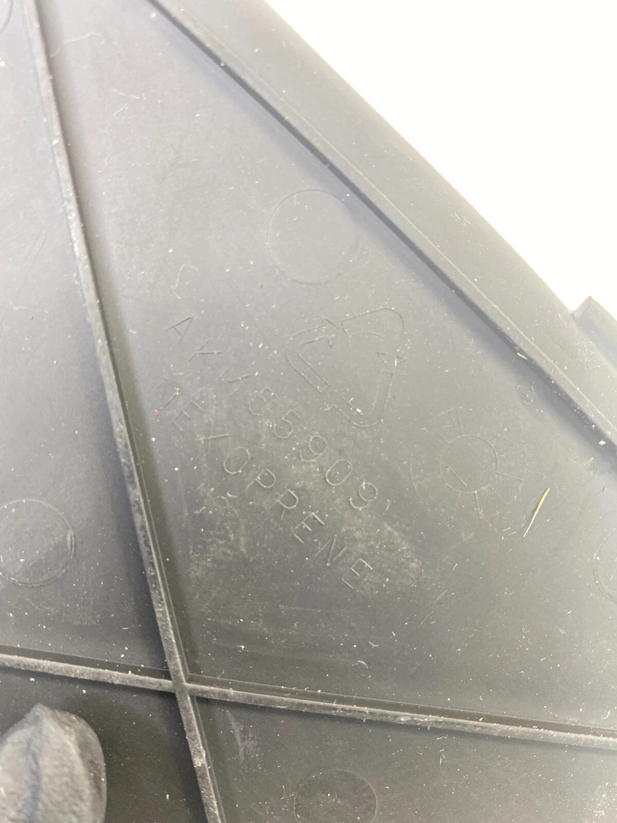 2007 2008 2009 SUZUKI XL-7 CENTER CONSOLE LINER RUBBER MAT INSERT AKM55909 OEM