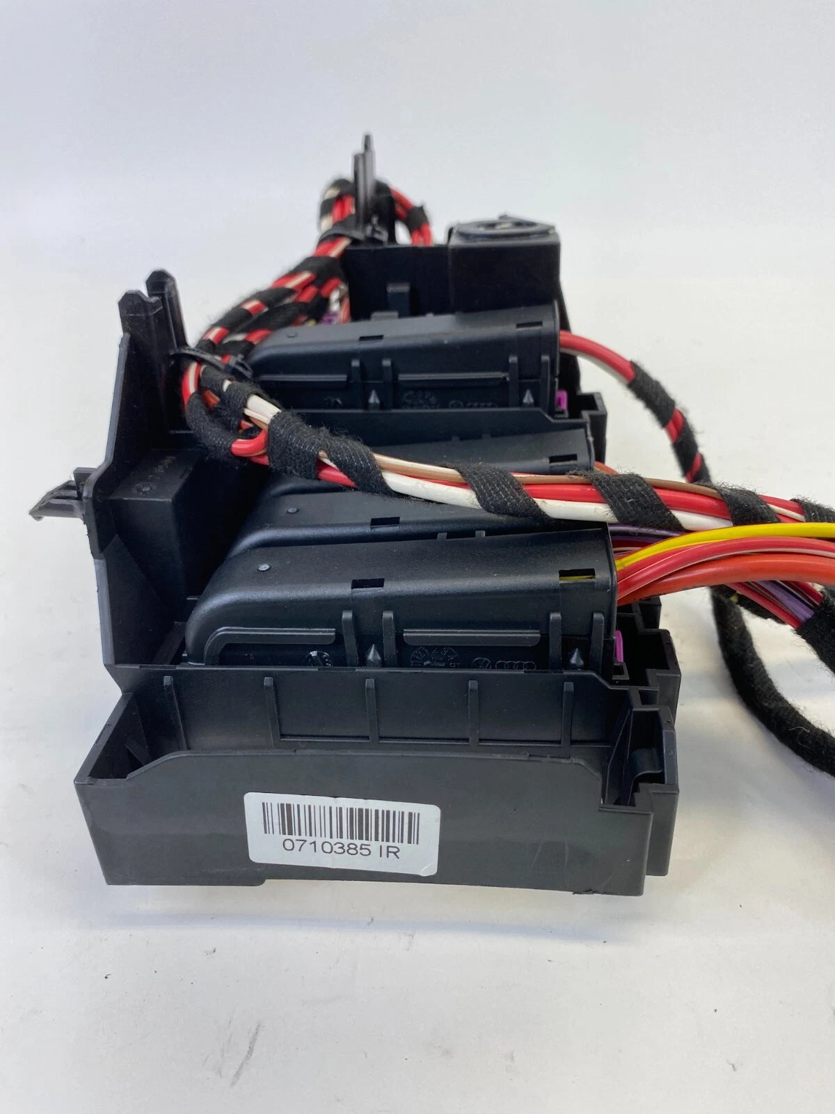 09-16 AUDI A4 QUATTRO 2.0L MT REAR TRUNK FUSE RELAY BOX POWER DISTRIBUTION OEM