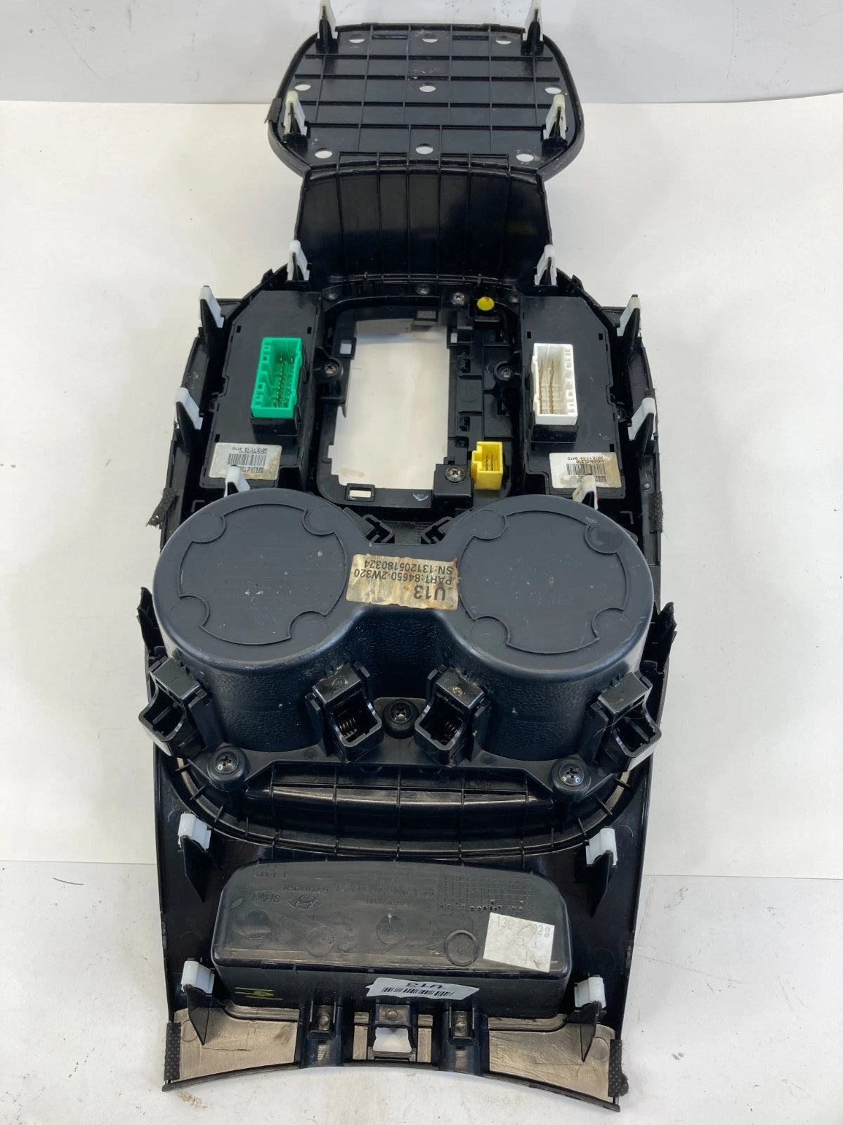 2013-2019 HYUNDAI SANTA FE CENTER CONSOLE SHIFTER BEZEL W/ CUP HOLDER & SWITCHES