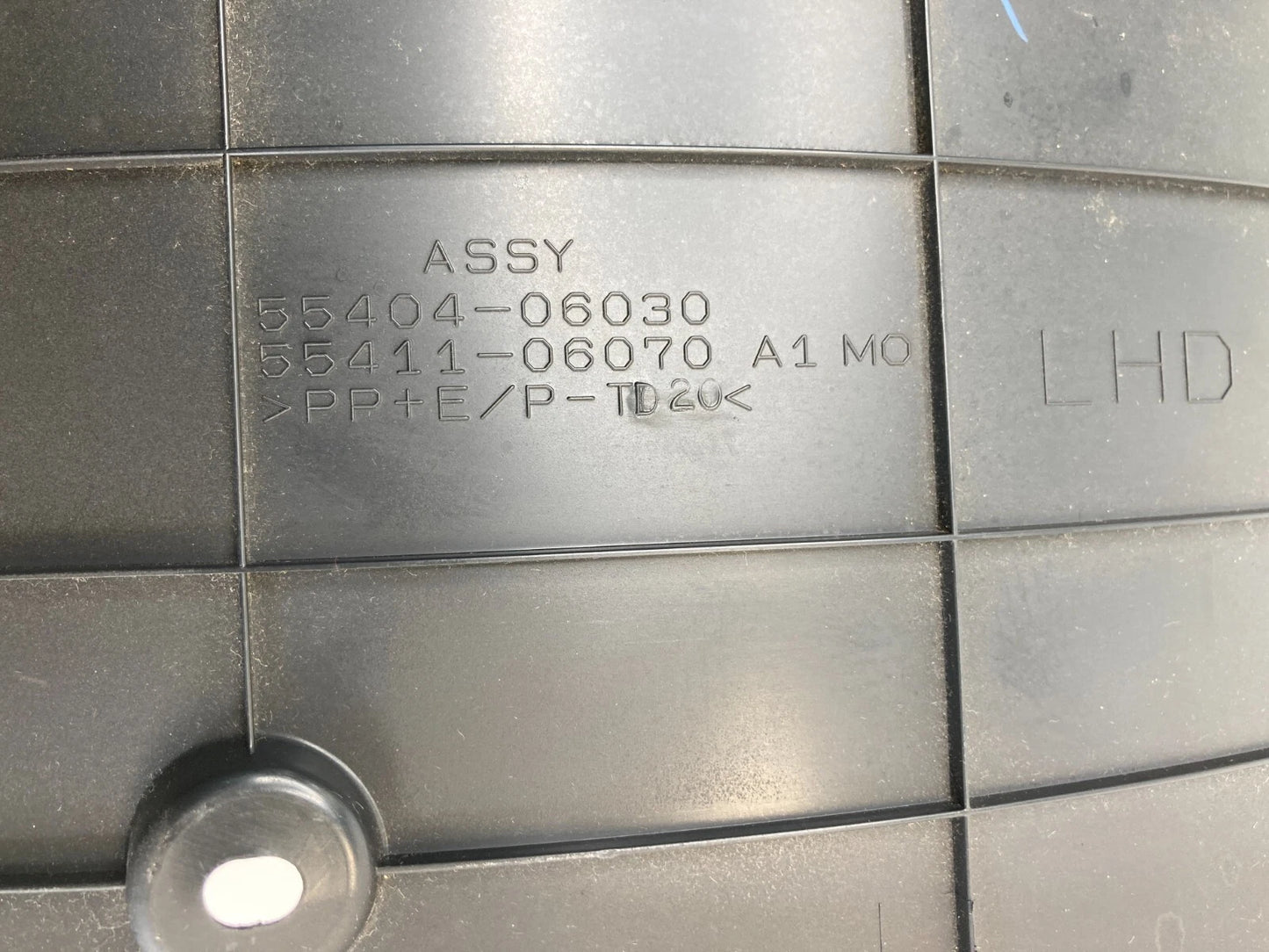 07 08 09 10 11 TOYOTA CAMRY SPEEDOMETER INSTRUMENT CLUSTER BEZEL TRIM 5540406030