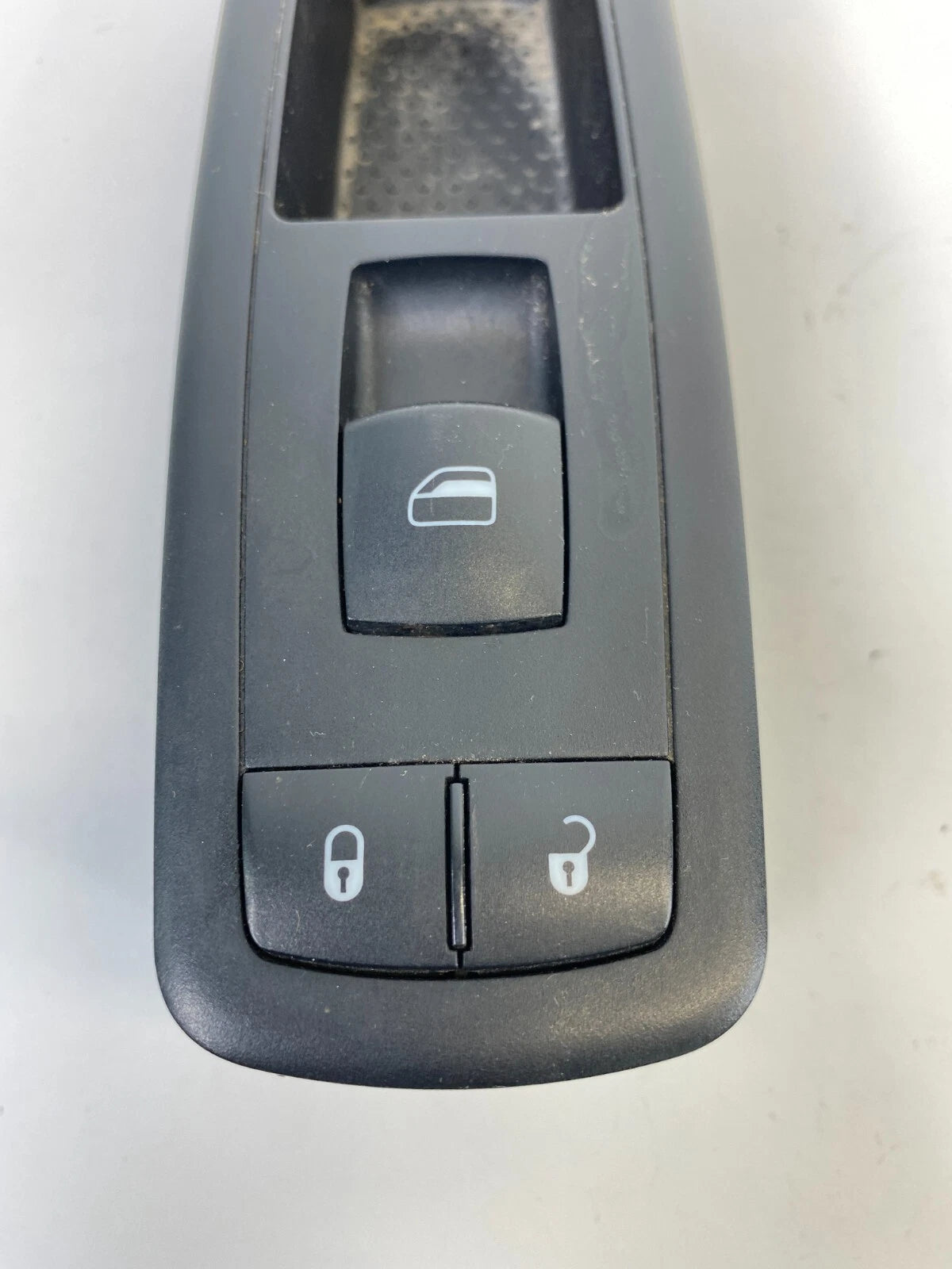 08-12 CHRYSLER TOWN & COUNTRY FRONT RIGHT DOOR POWER WINDOW SWITCH 68029178A OEM