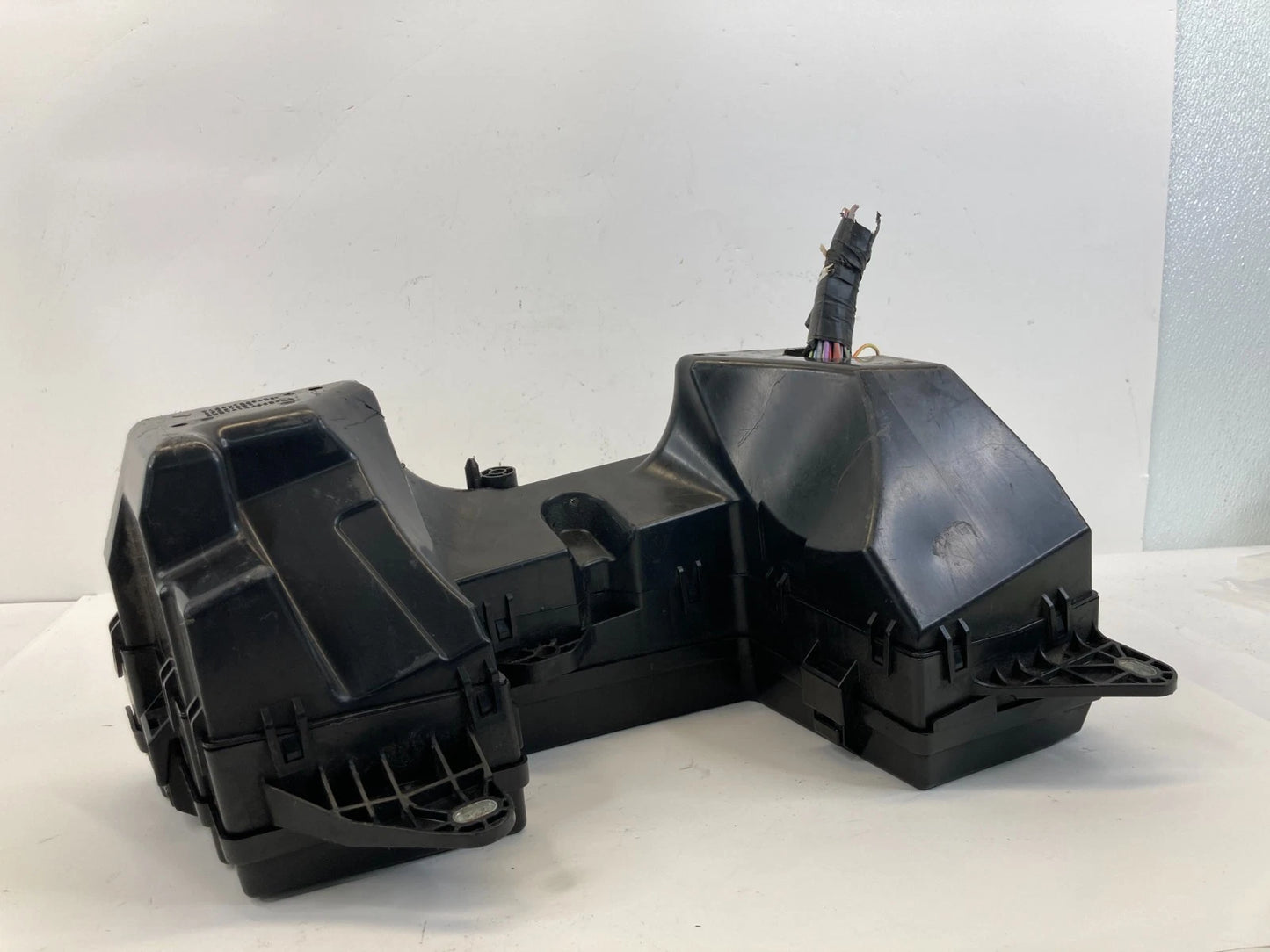 2009-2011 JAGUAR XF 4.2L ENGINE HOOD FUSE RELAY JUNCTION BOX 8X2T-14290-FD OEM