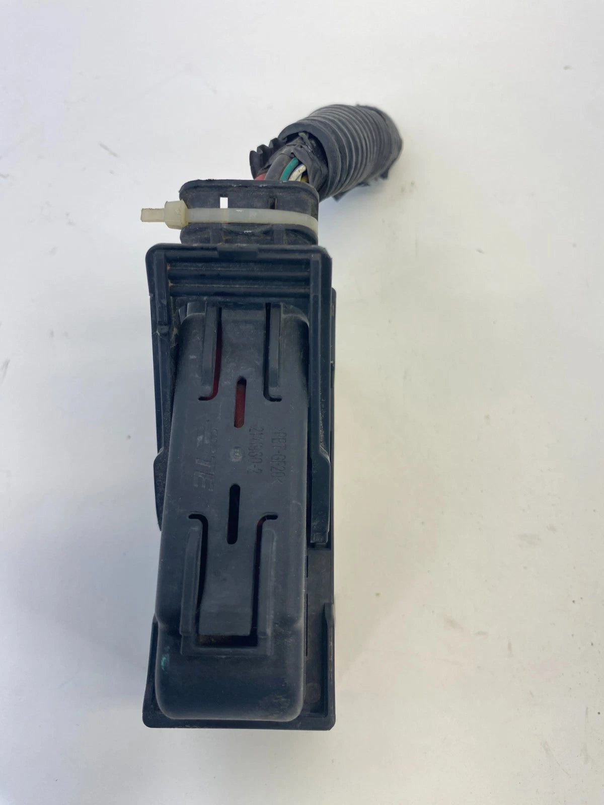 2014 14 FORD FIESTA 1.6L FWD ABS ANTI LOCK BRAKE PUMP MODULE PLUG CONNECTOR OEM