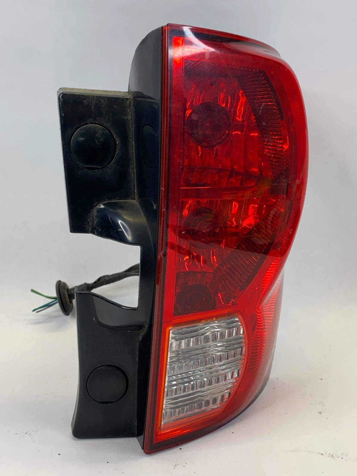 2006-2009 PONTIAC TORRENT TAILLIGHT BRAKE LAMP ASSEMBLY REAR RIGHT OEM FACTORY