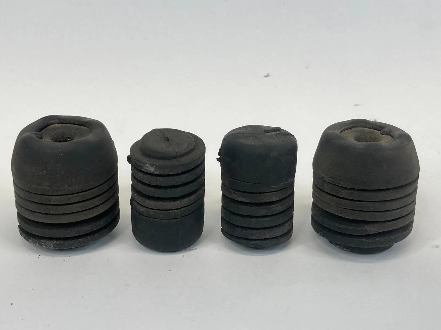 2005-2013 KIA SPORTAGE HOOD BUMPER STOP ADJUSTER RUBBER SET KIT OEM