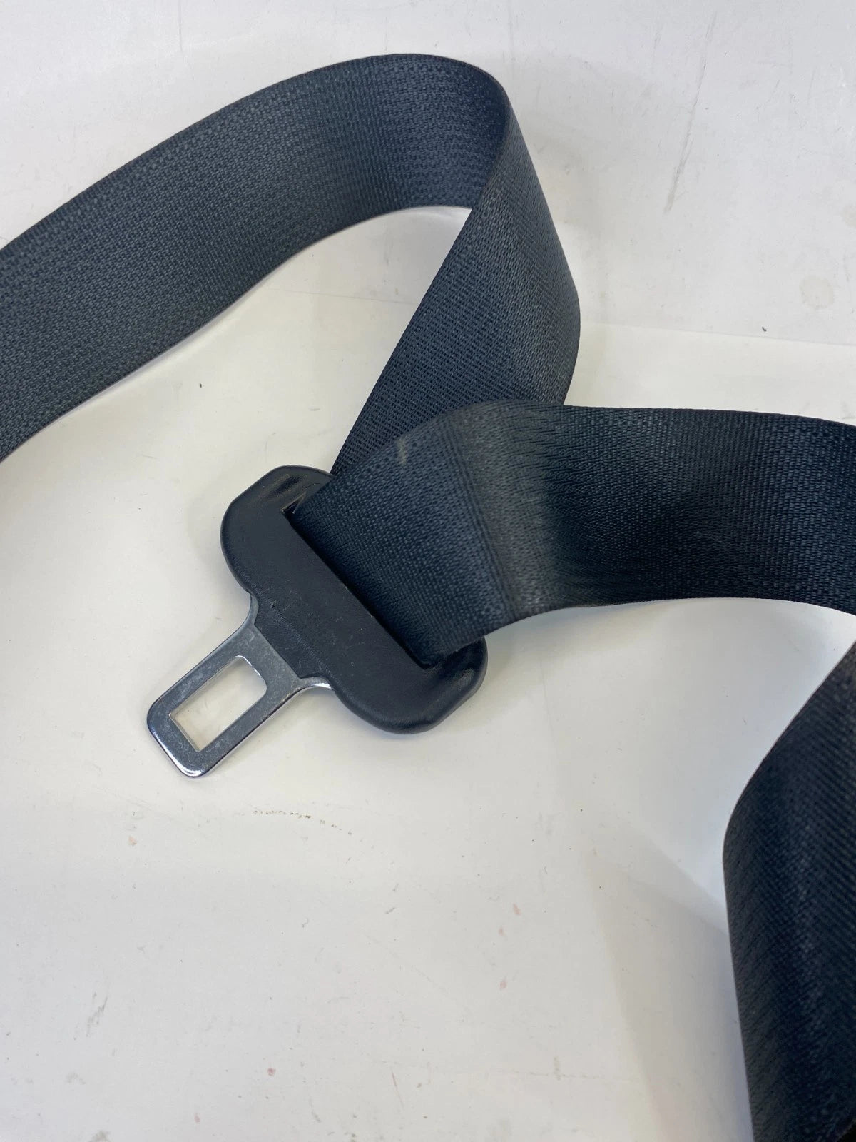 2014 2015 Nissan Versa Note HATCHBACK Front Right Side Seat Belt Retractor OEM