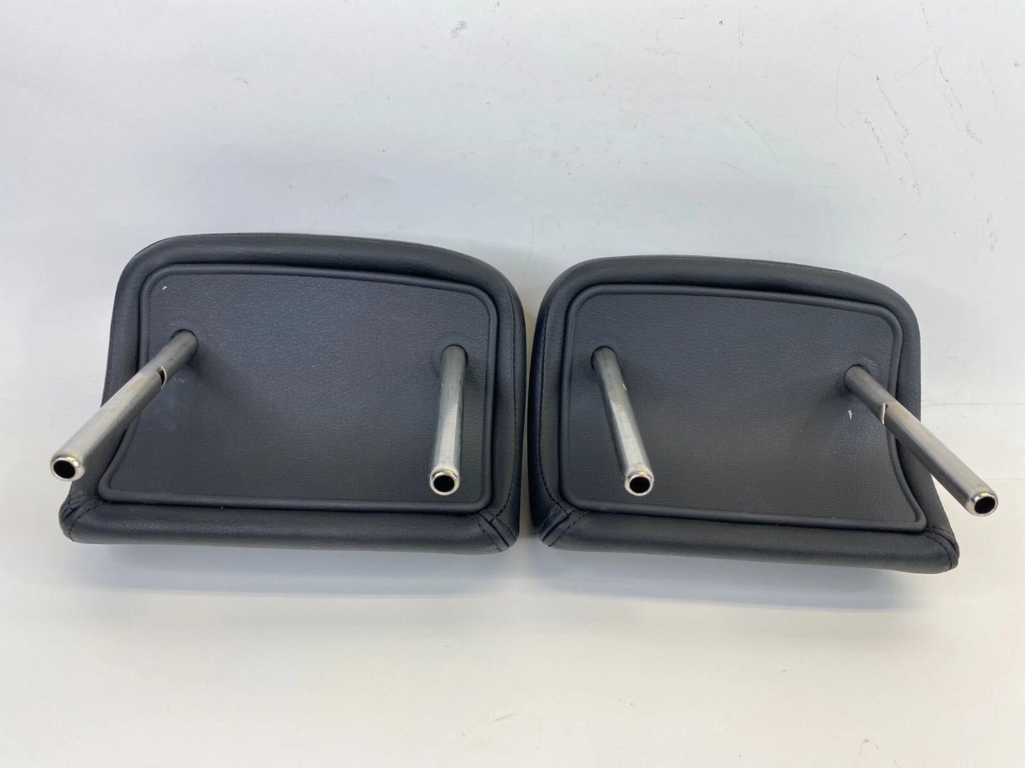 2009-2012 VOLKSWAGEN CC REAR SEAT HEADREST HEAD REST LEFT & RIGHT PAIR SET OEM