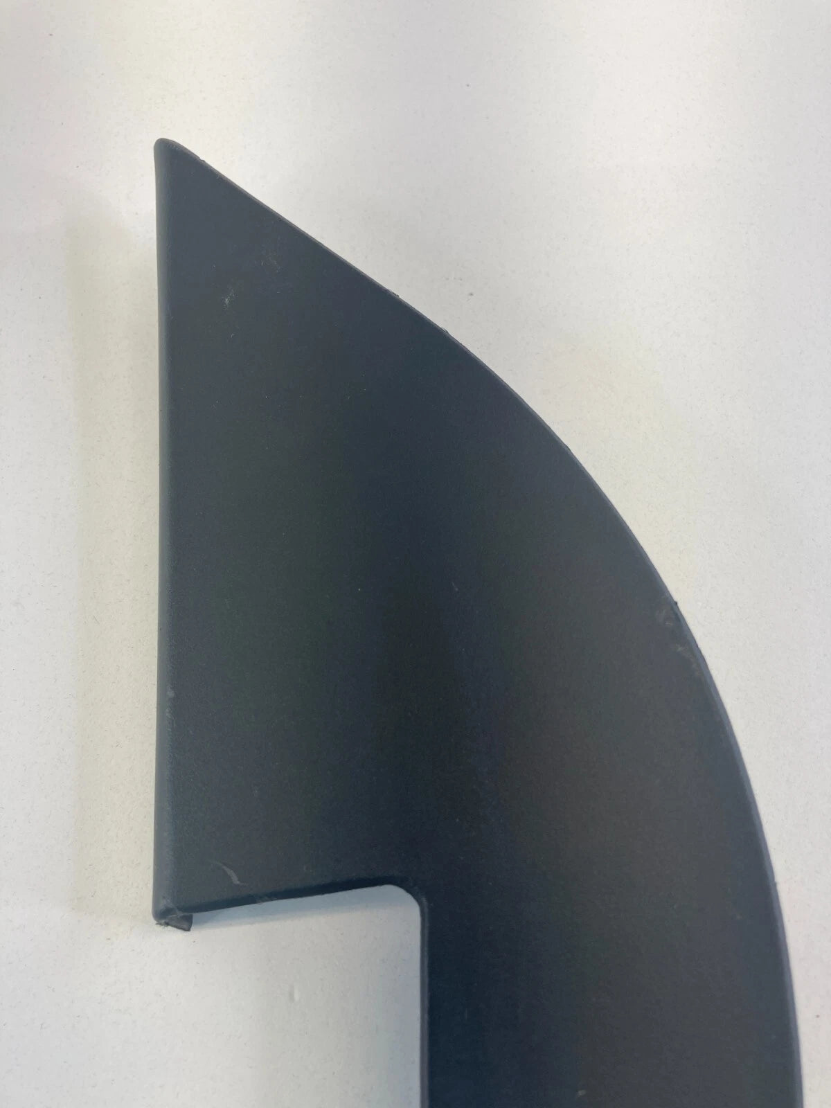 2006-2012 KIA SEDONA FRONT LEFT DRIVER SIDE INNER MIRROR BOLT COVER BEZEL TRIM