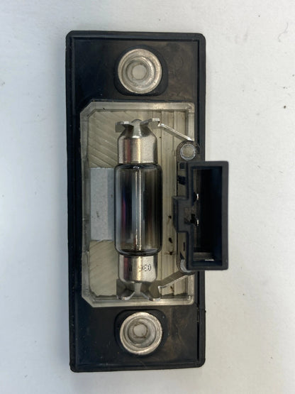 2009-2014 VOLKSWAGEN TIGUAN REAR LEFT OR RIGHT LICENSE PLATE LIGHT ASSEMBLY OEM