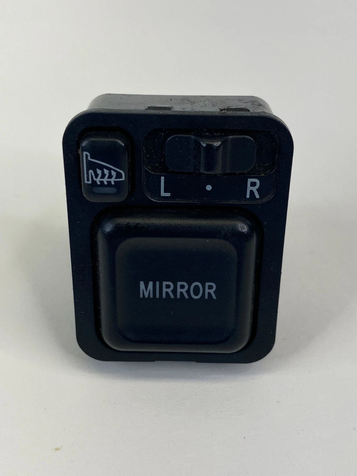03 04 05 HONDA PILOT FRONT LEFT DRIVER POWER MIRROR CONTROL BUTTON SWITCH