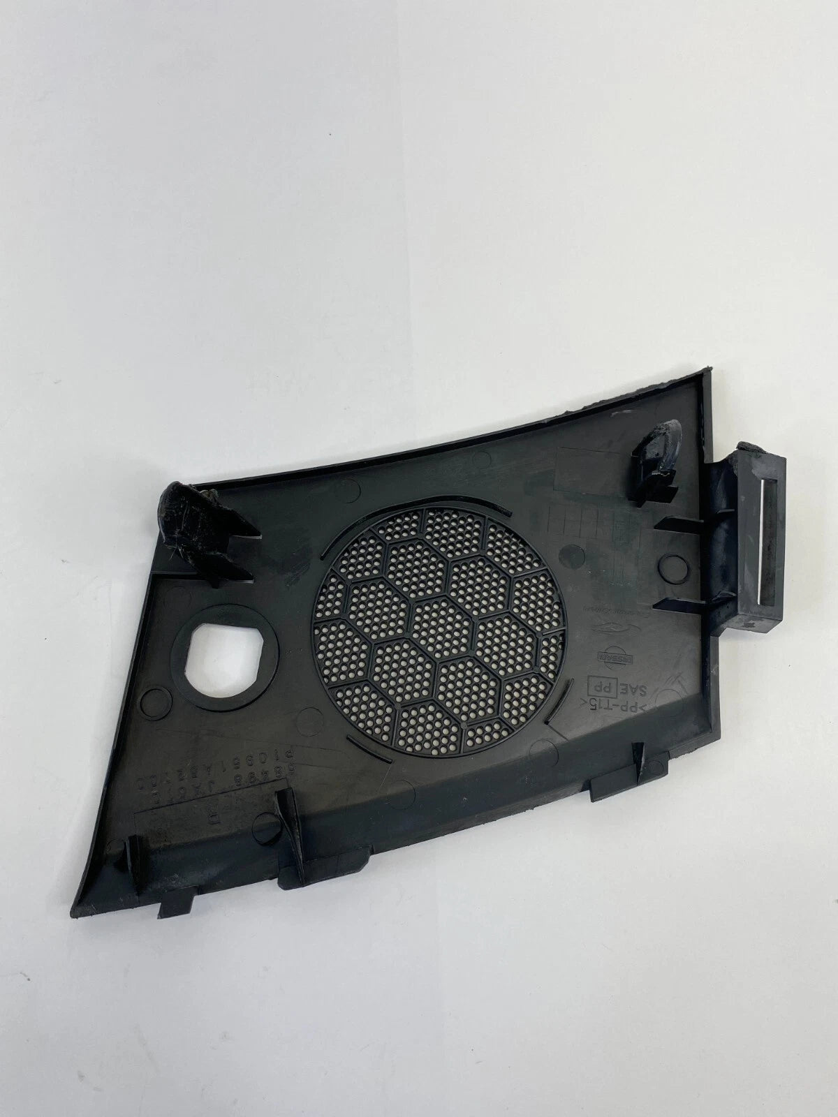 07-13 ALTIMA 09-14 MAXIMA DASH RIGHT SPEAKER GRILLE COVER TRIM 68498-JA010 OEM