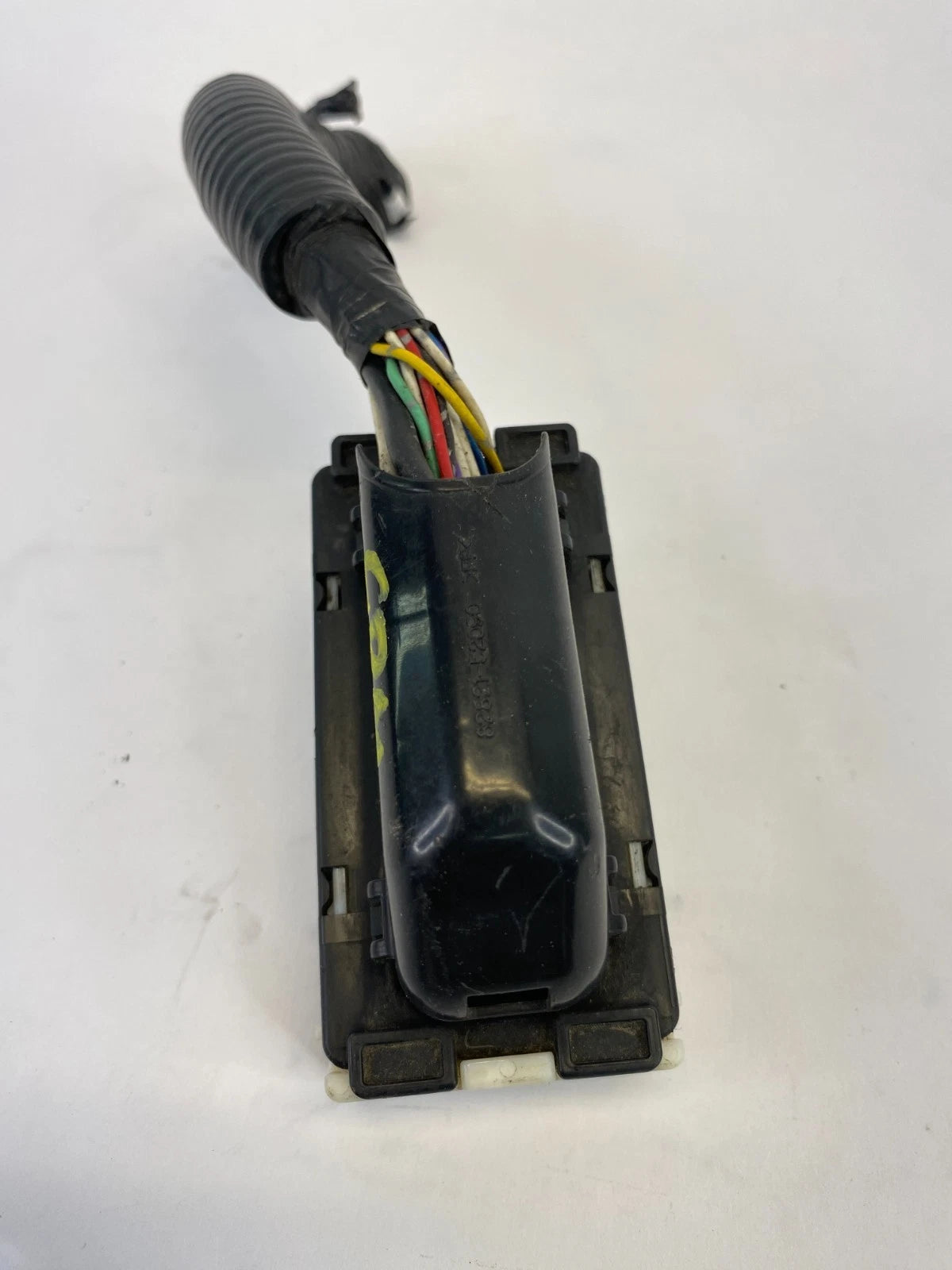 2006-2011 TOYOTA RAV4 2.4L L4 4WD ABS BRAKE PUMP WIRE PLUG CONNECTOR PIGTAIL OEM