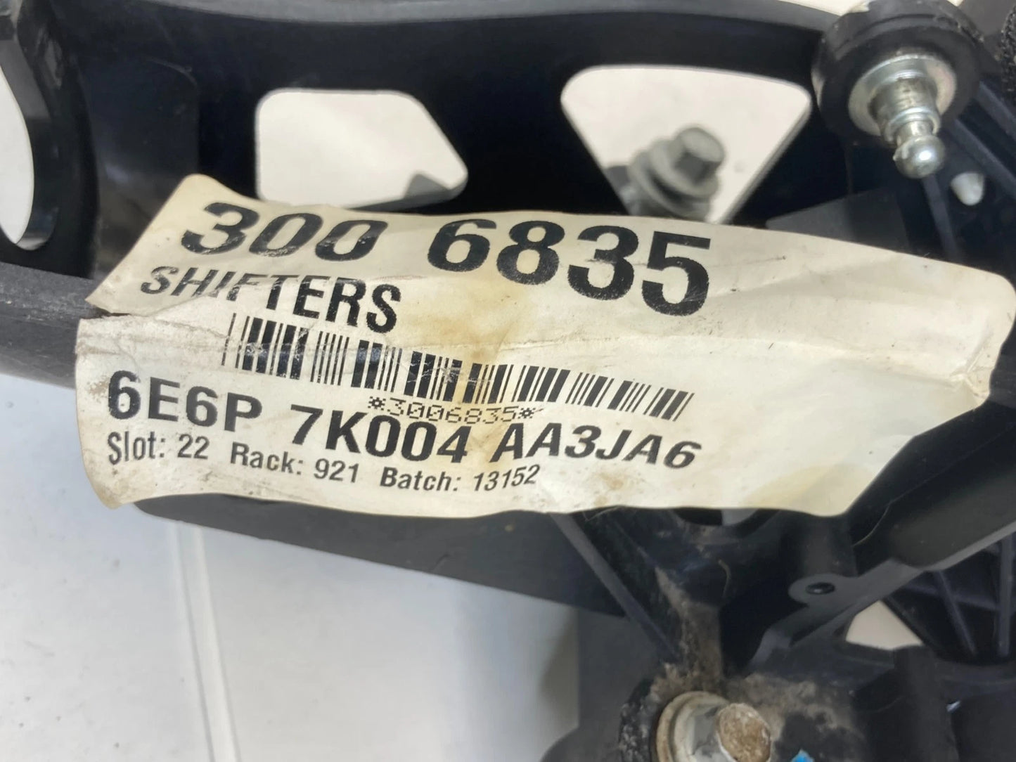 2005-2007 MERCURY MARINER FORD ESCAPE AUTOMATIC FLOOR GEAR SHIFTER LEVER OEM