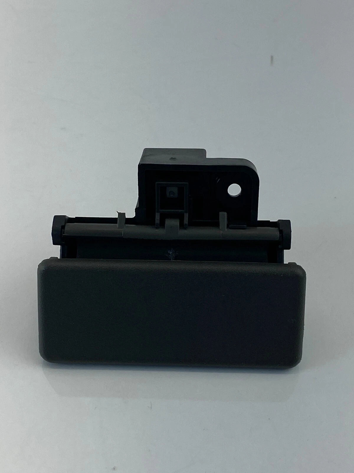 2008 2009 2010 2011 FORD FOCUS SEDAN GLOVE BOX COMPARTMENT LATCH LOCK HANDLE OEM