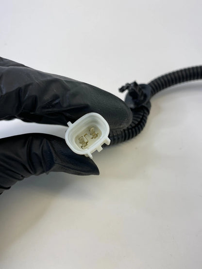 2007-2011 TOYOTA CAMRY FRONT RIGHT PASSENGER SIDE SEAT BELT BUCKLE GRAY OEM