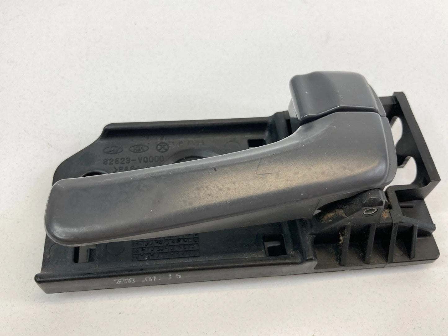 2007-2010 KIA SEDAN FRONT INNER RIGHT DOOR HANDLE FR RH 82623-VQ000 OEM