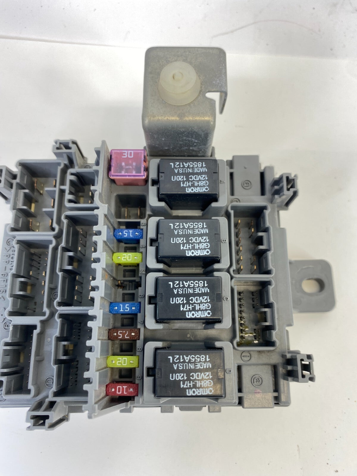 05-07 Honda Odyssey 3.5L Interior Right Cabin Fuse Box Relay Junction Block OEM