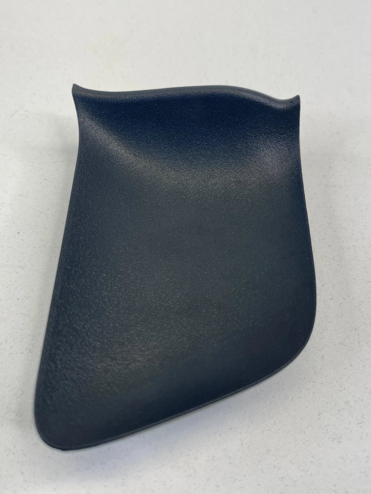 04-09 TOYOTA PRIUS REAR RIGHT INTERIOR INNER DOOR HANDLE COVER TRIM 69277-47020