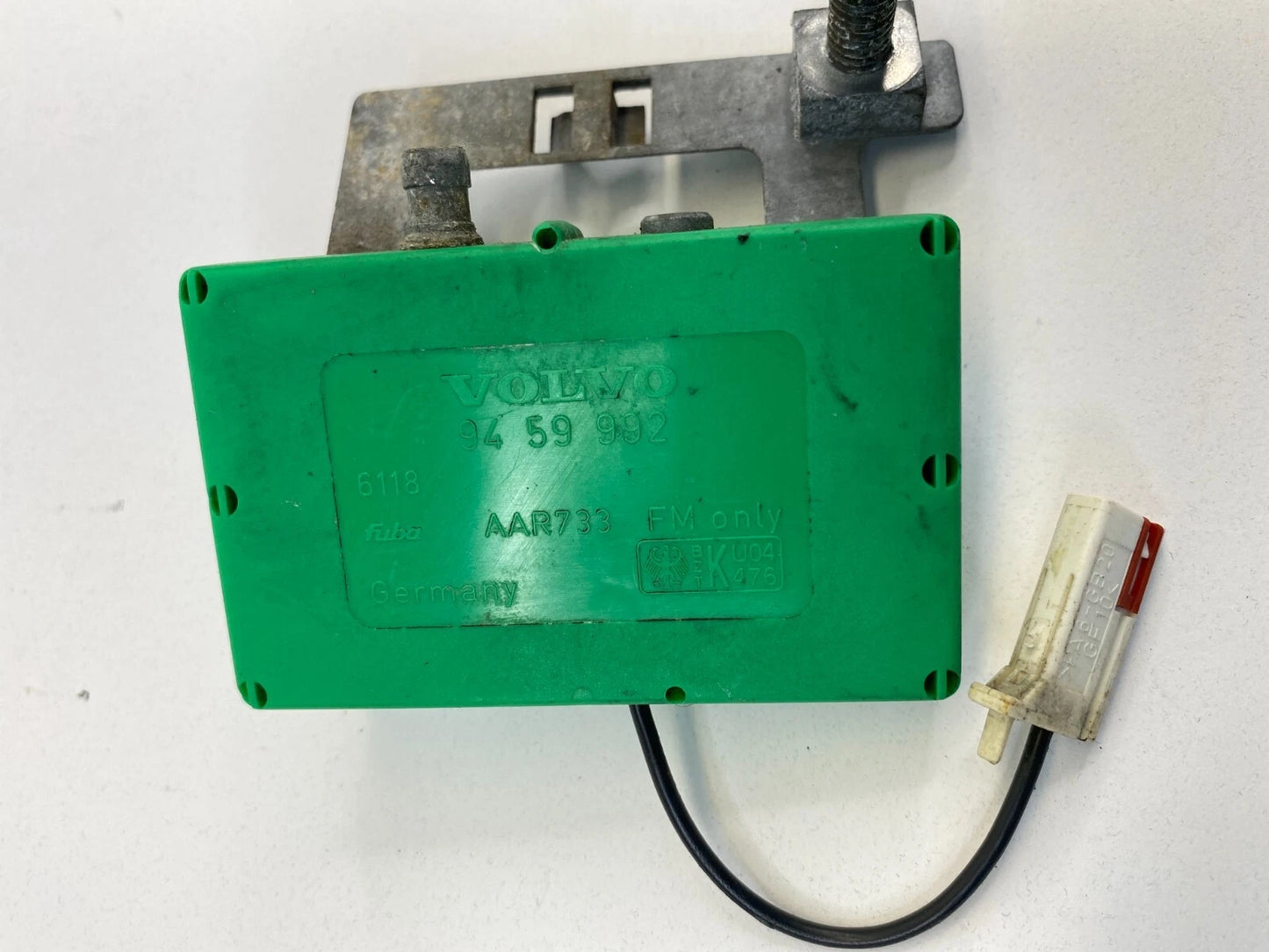 1999-2006 VOLVO S80 RADIO ANTENNA SIGNAL AMPLIFIER MODULE 9459992 OEM