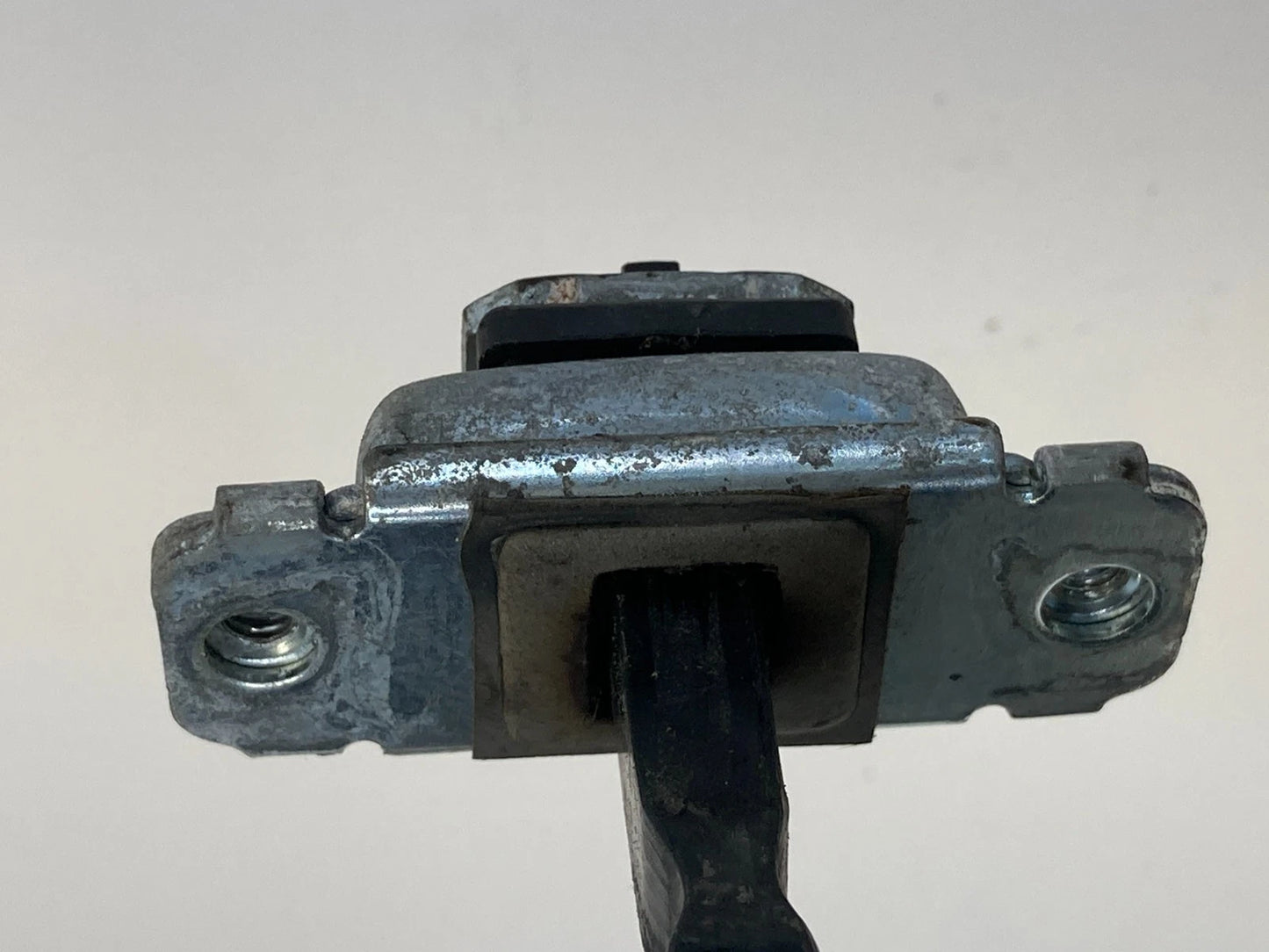 2006-2010 HYUNDAI SONATA REAR RIGHT DOOR CHECK STOPPER CHECK STRAP HINGE OEM
